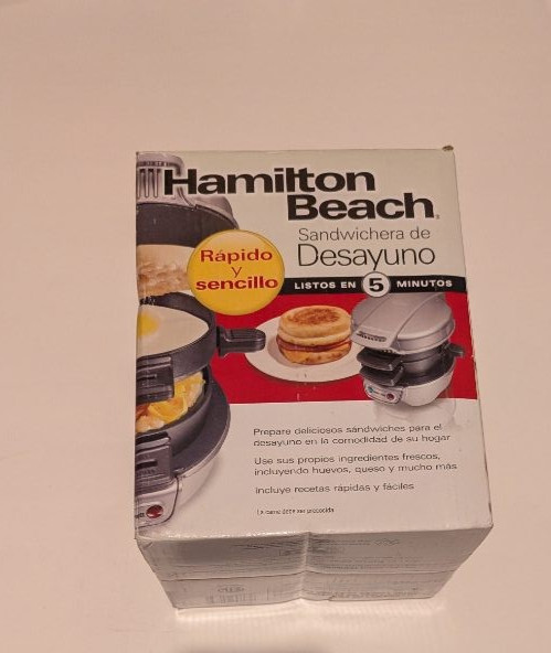 Hamilton Beach Breakfast Sandwich Maker 25475 Silver Egg Muffin New in Box