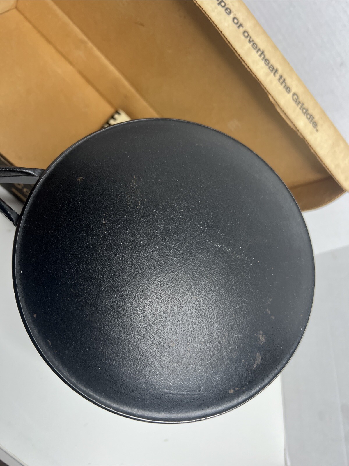 Vintage CREPE GRIDDLE by CREATIVE COOKWARE. CAST IRON, WOOD HANDLE. MADE IN USA