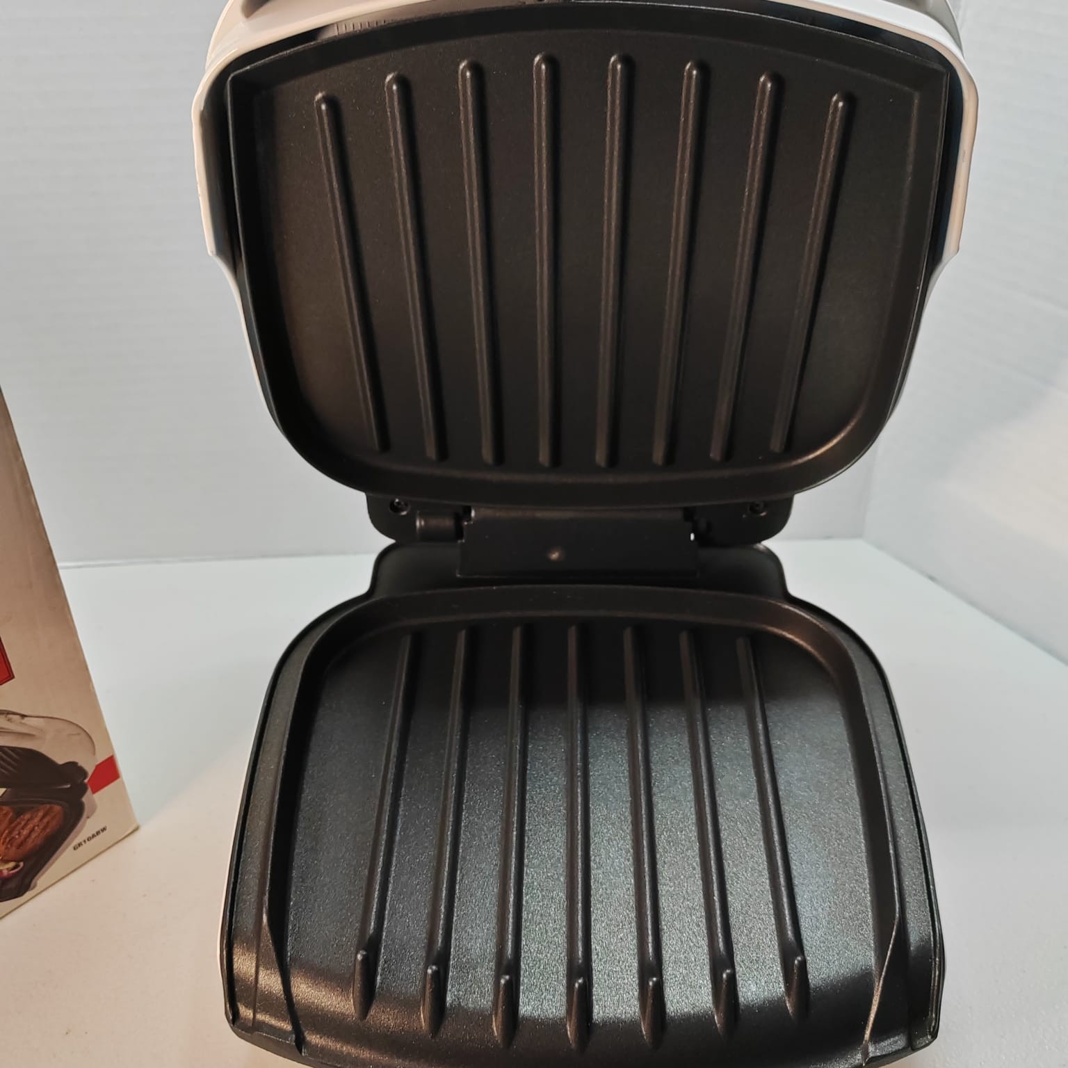 George Foreman GR10ABW Champ Grill with Bun Warmer – White