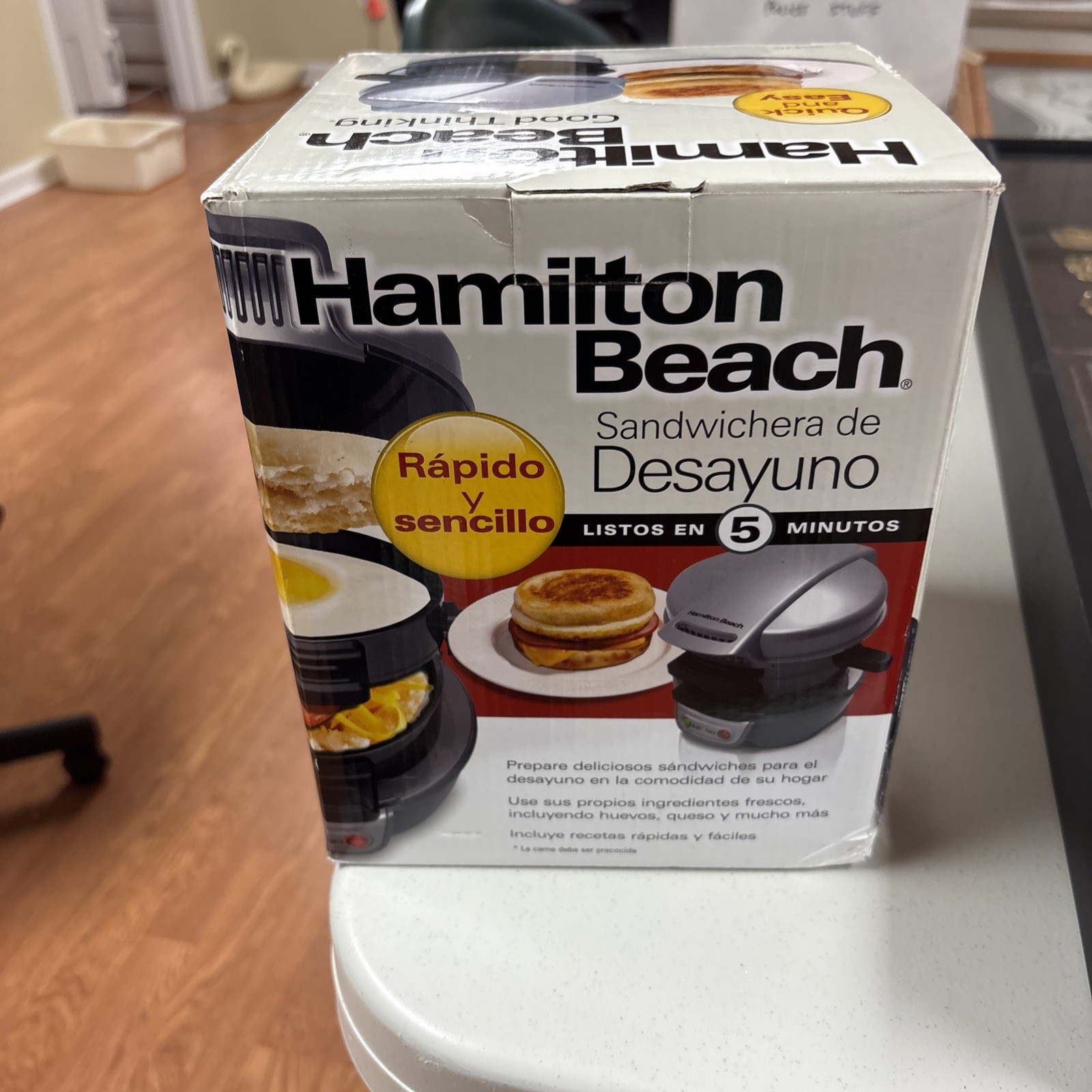 Hamilton Beach Breakfast Sandwich Maker: Model 25475, Silver, Non-Stick (New)