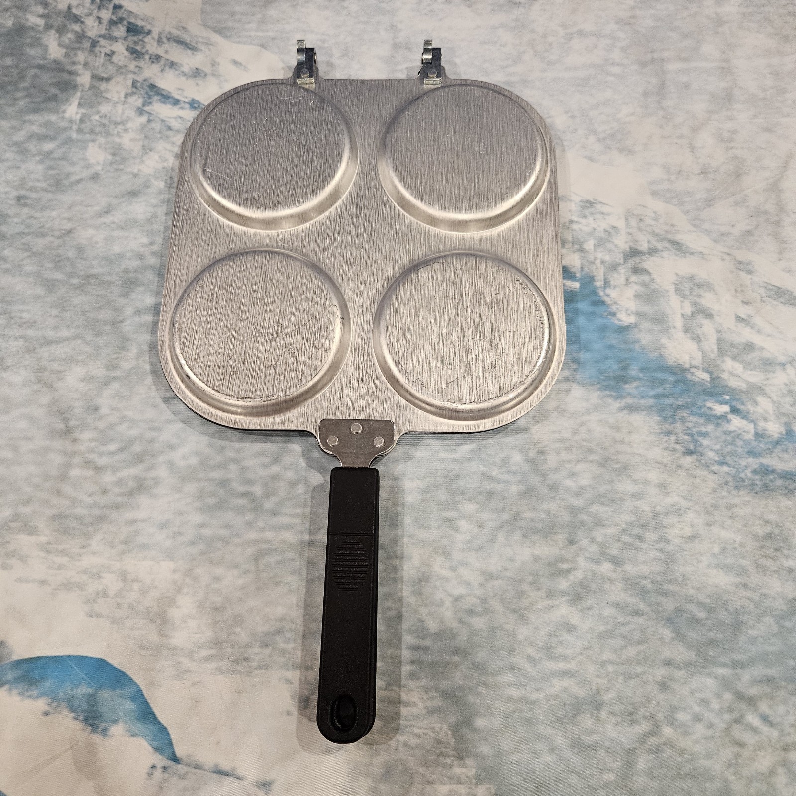 Vintage Hinged Pancake Griddle Pan 4 Slot Aluminum Nonstick Stovetop 10″
