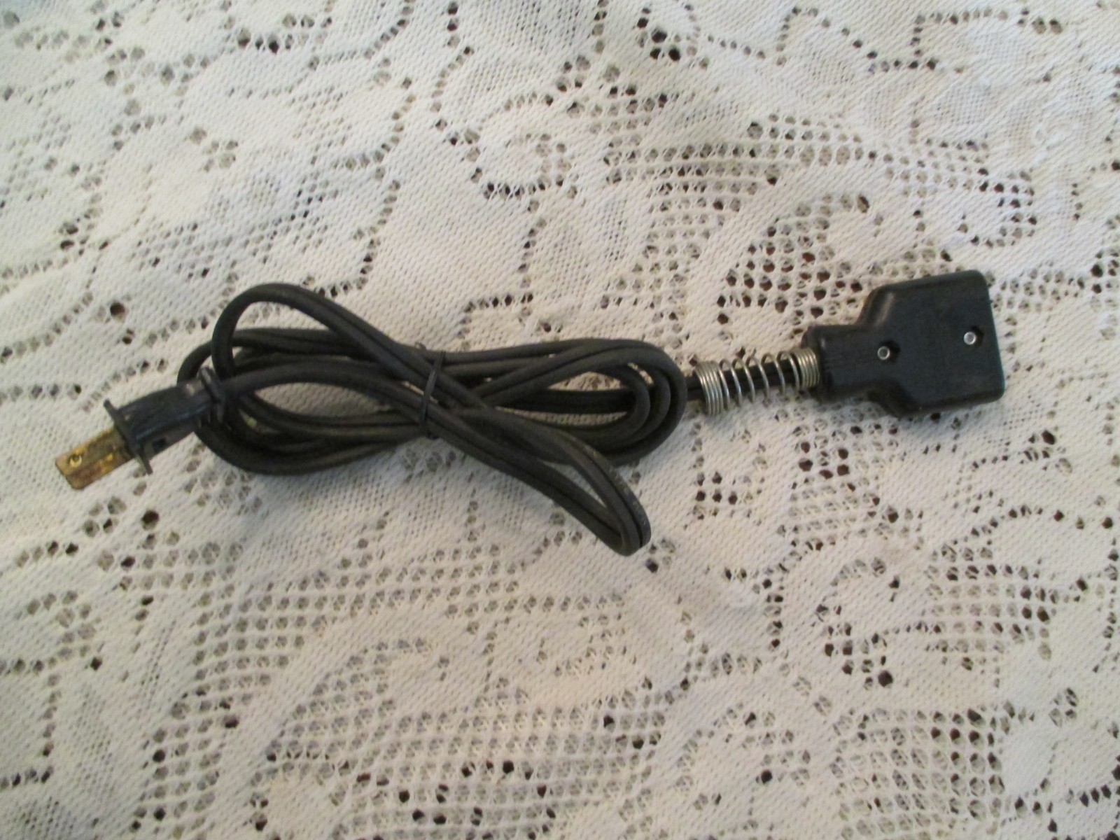 Vintage Appliance 60″ inch Power Cord 1 1/8″ inch Pin – Socket Spacing