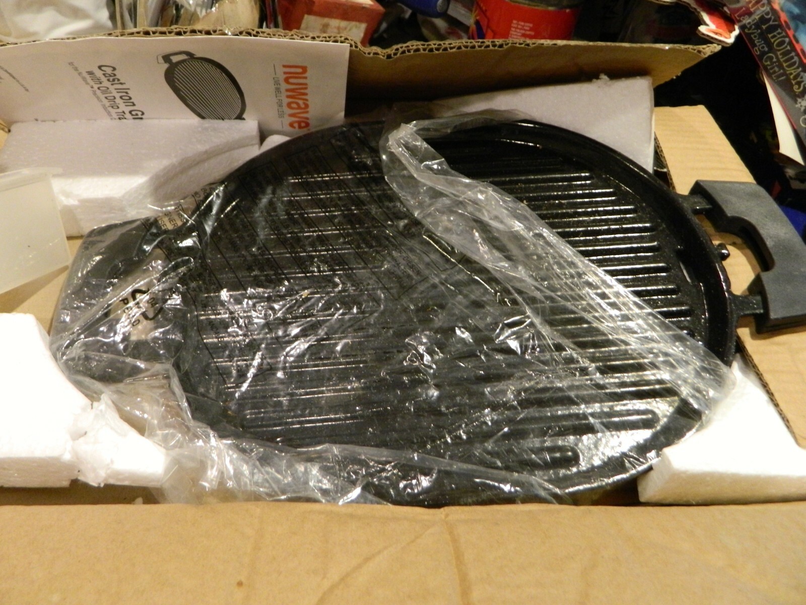 Nuwave Cast Iron Grill with Oil Drip Tray Model 31104 New In Box