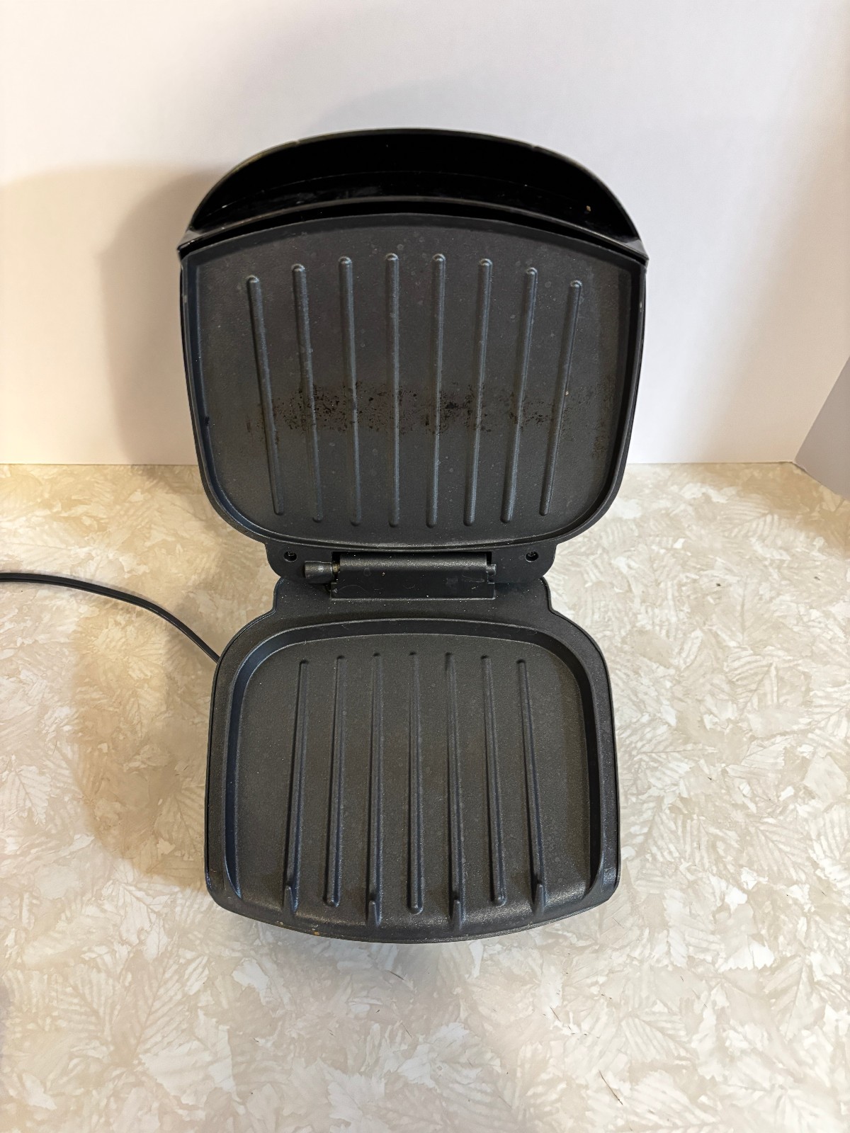 George Foreman GR0040B Classic Plate Grill *NO DRIP TRAY*