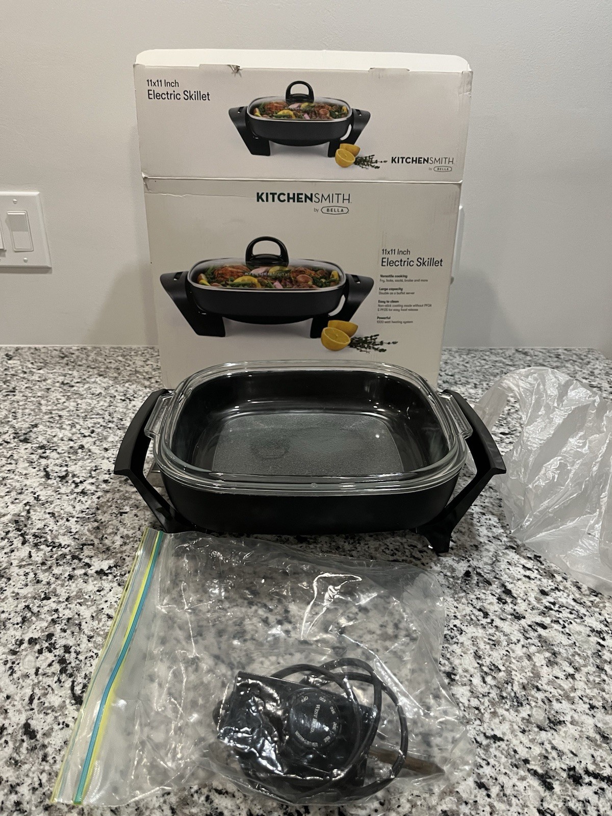 KitchenSmith by Bella TXG-619 11”x11” Electric Skillet 12117 Missing Lid