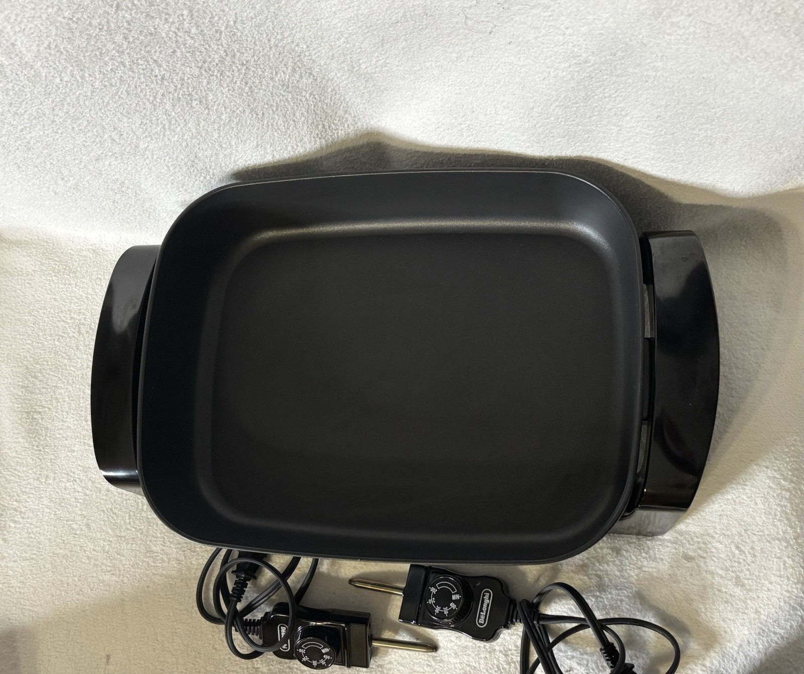 delonghi Electric Skillet Indoor Grill With Tempered Glass Lid Black,Great Con.