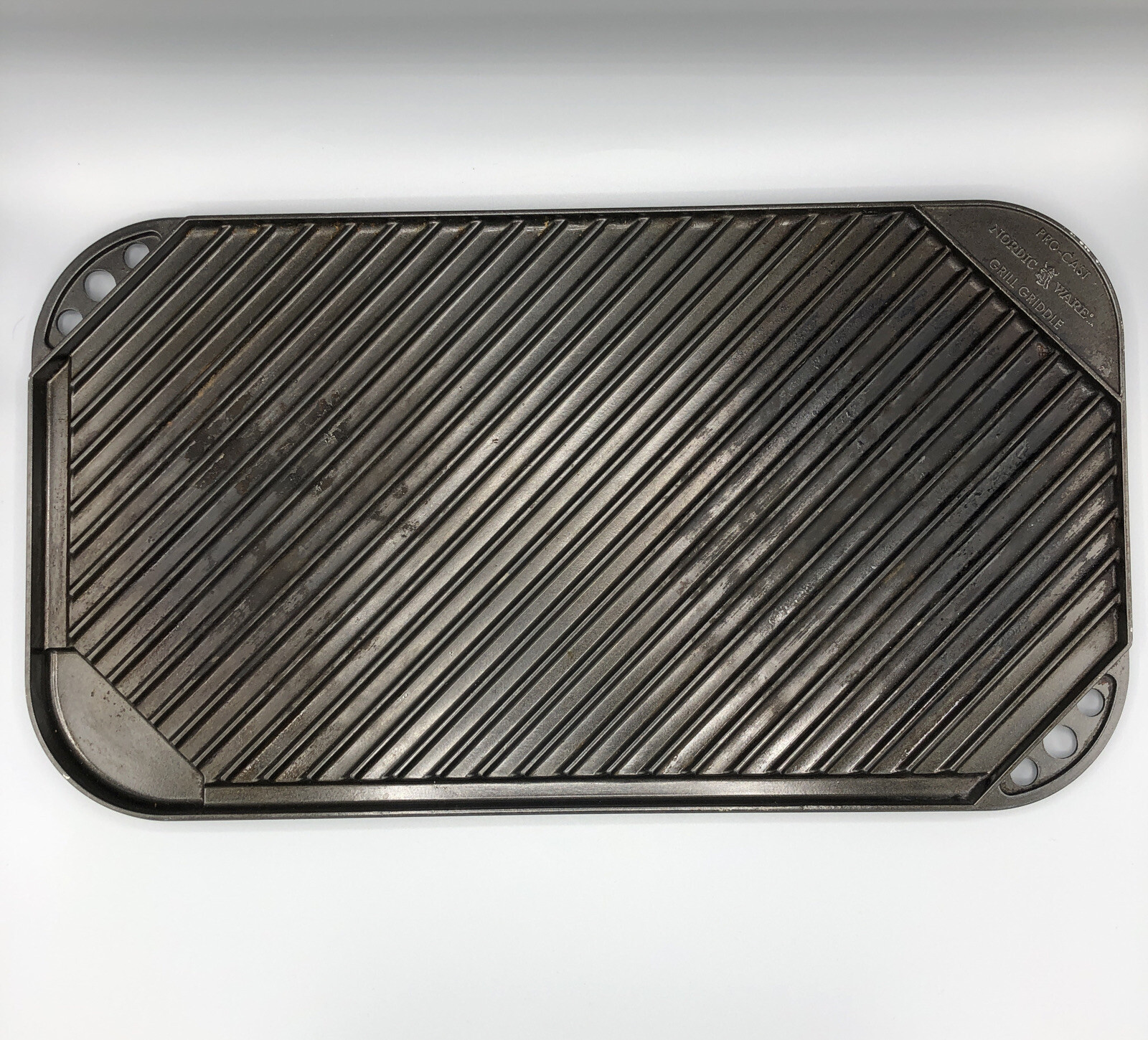Nordic Ware Non Stick Pro Cast 19 1/2”x 11” Aluminum Grill Griddle Free Shipping