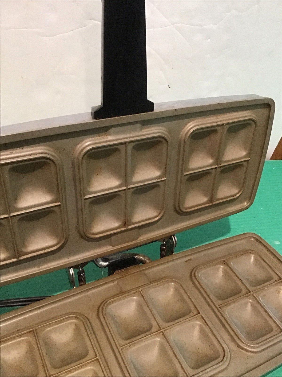 Vintage Sunbeam Party Grill Chrome Sandwich Maker Press Model 870 Electric