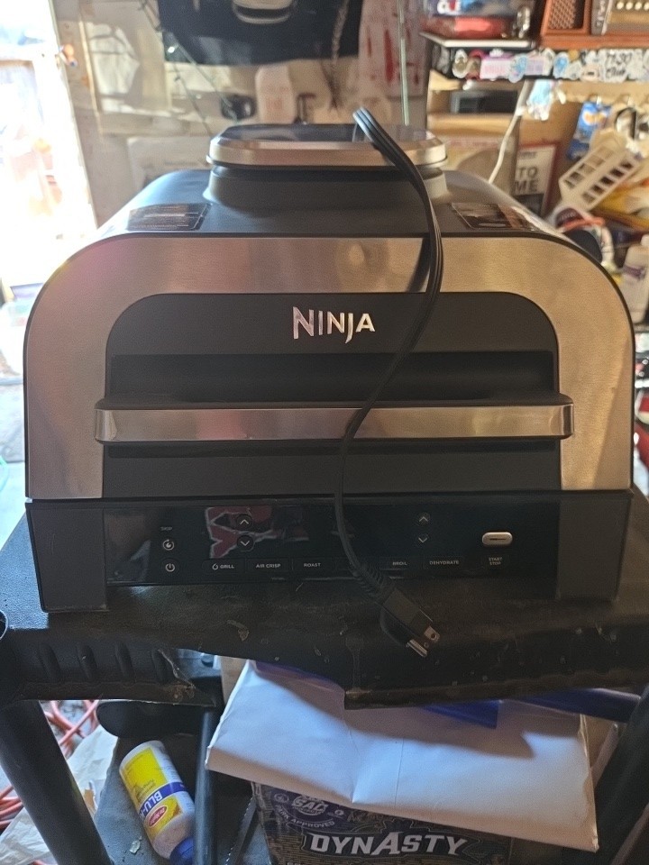 Ninja DG551 Foodi Smart XL 1760W 6-in-1 Indoor Grill Machine – Black/Silver