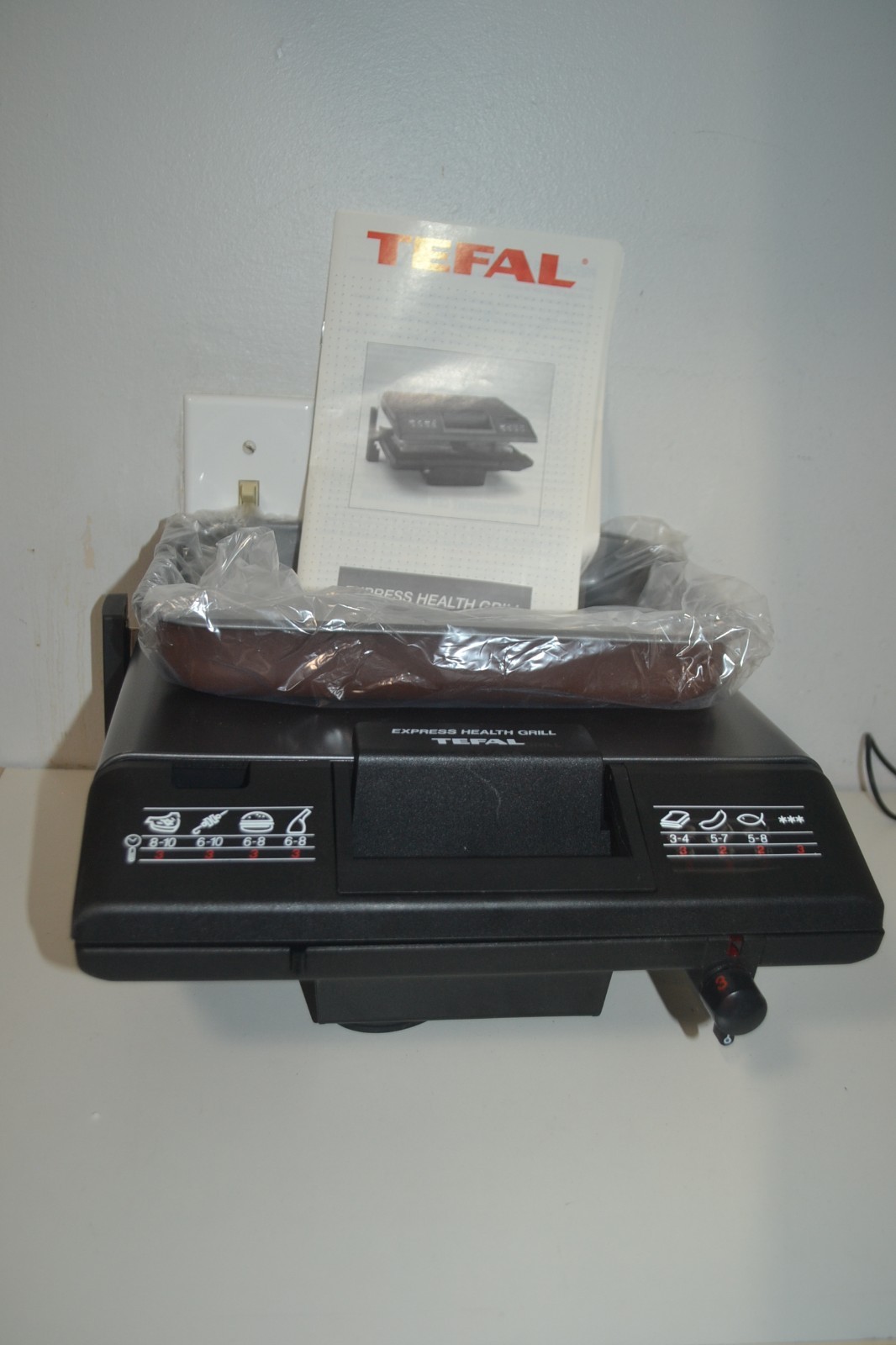 New Old Stock Tefal Express Health Grill ( new open box ) 1308