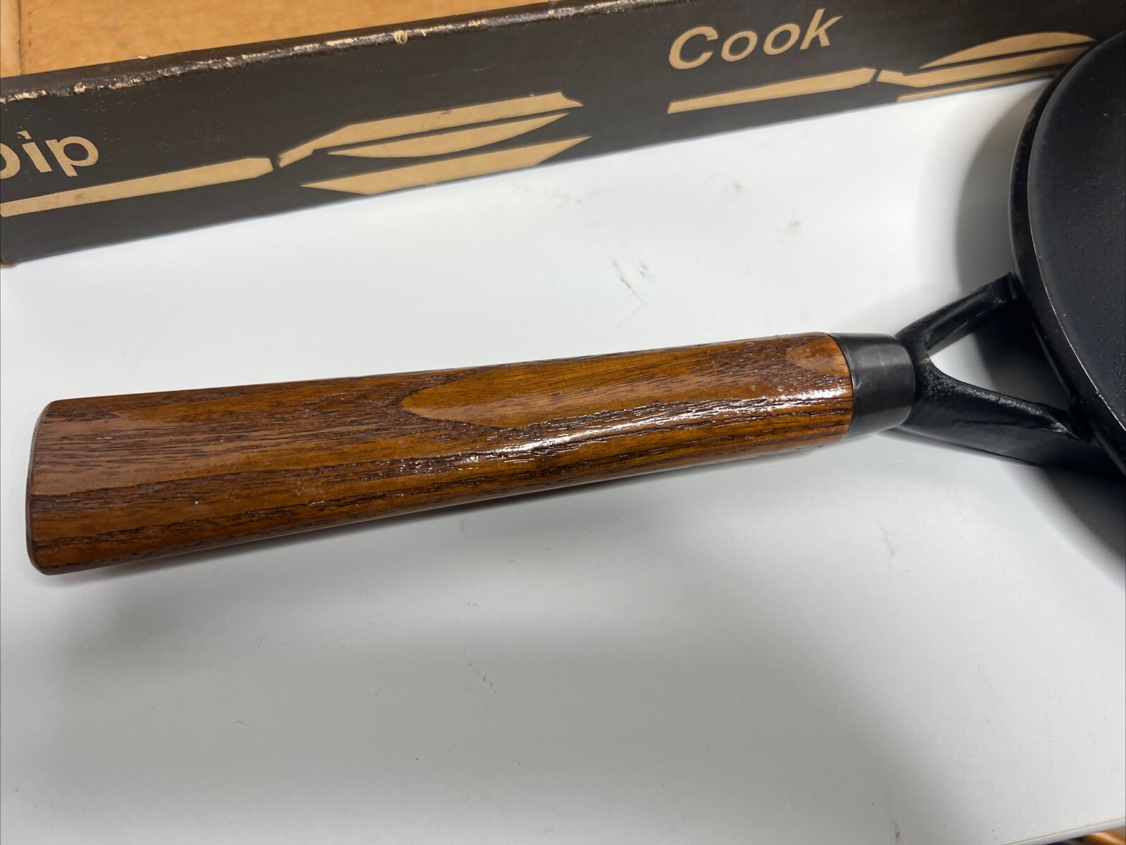 Vintage CREPE GRIDDLE by CREATIVE COOKWARE. CAST IRON, WOOD HANDLE. MADE IN USA