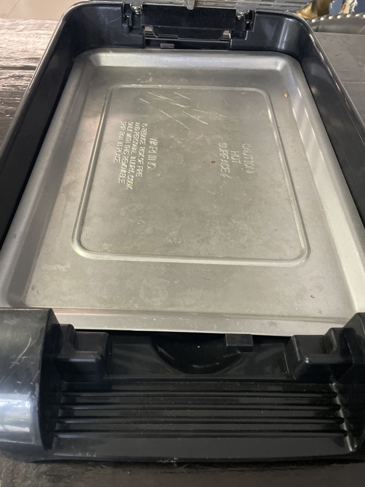 SANYO ELECTRIC INDOOR BARBECUE BBQ GRILL X-LARGE 200 Sq. In. HPS-SG3 EUC – CLEAN