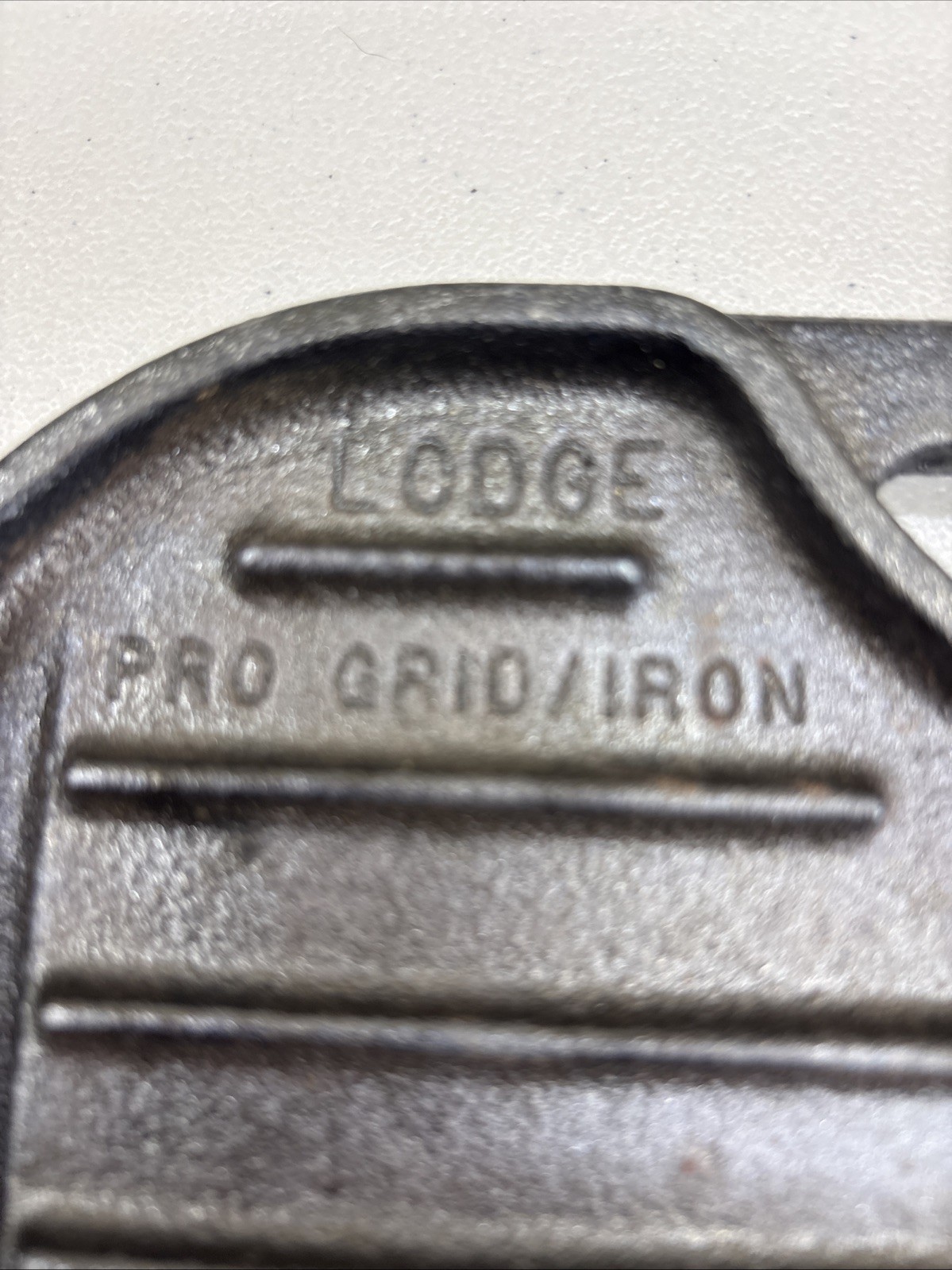 LODGE PRO GRID CAST IRON REVERSIBLE GRIDDLE/GRILL PG12, #D0393980~USA Made