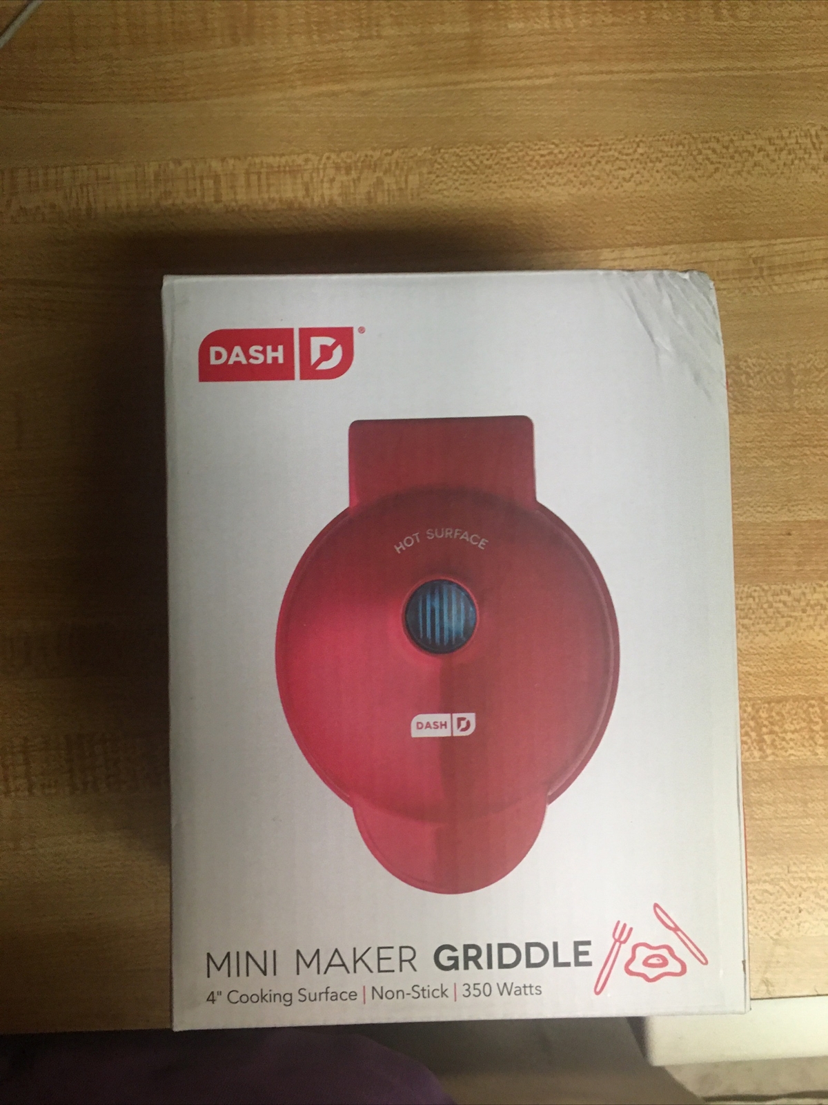 Dash Brand ~ DMS001RD ~ 360W ~ Electric Griddle ~ Red