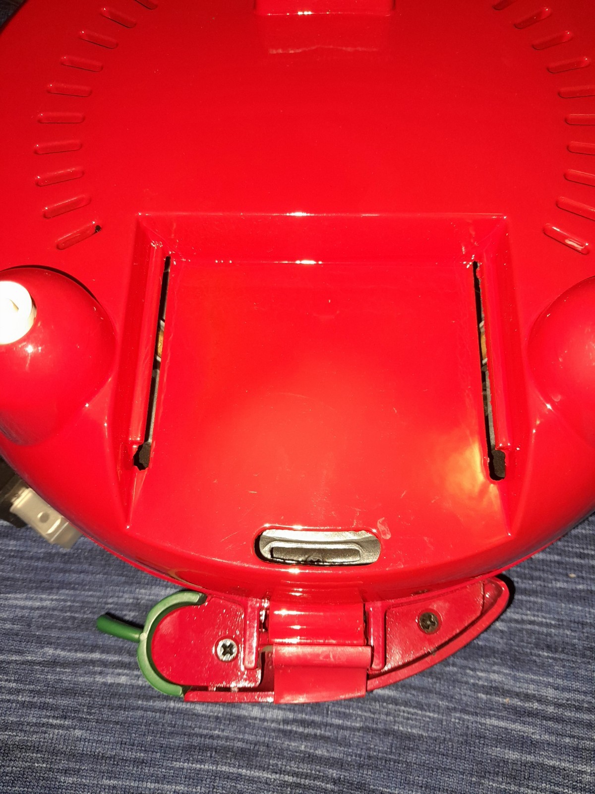 Bella 6 Wedge Electric Quesadilla Maker Red Chili Pepper Latch Birria Tacos S676