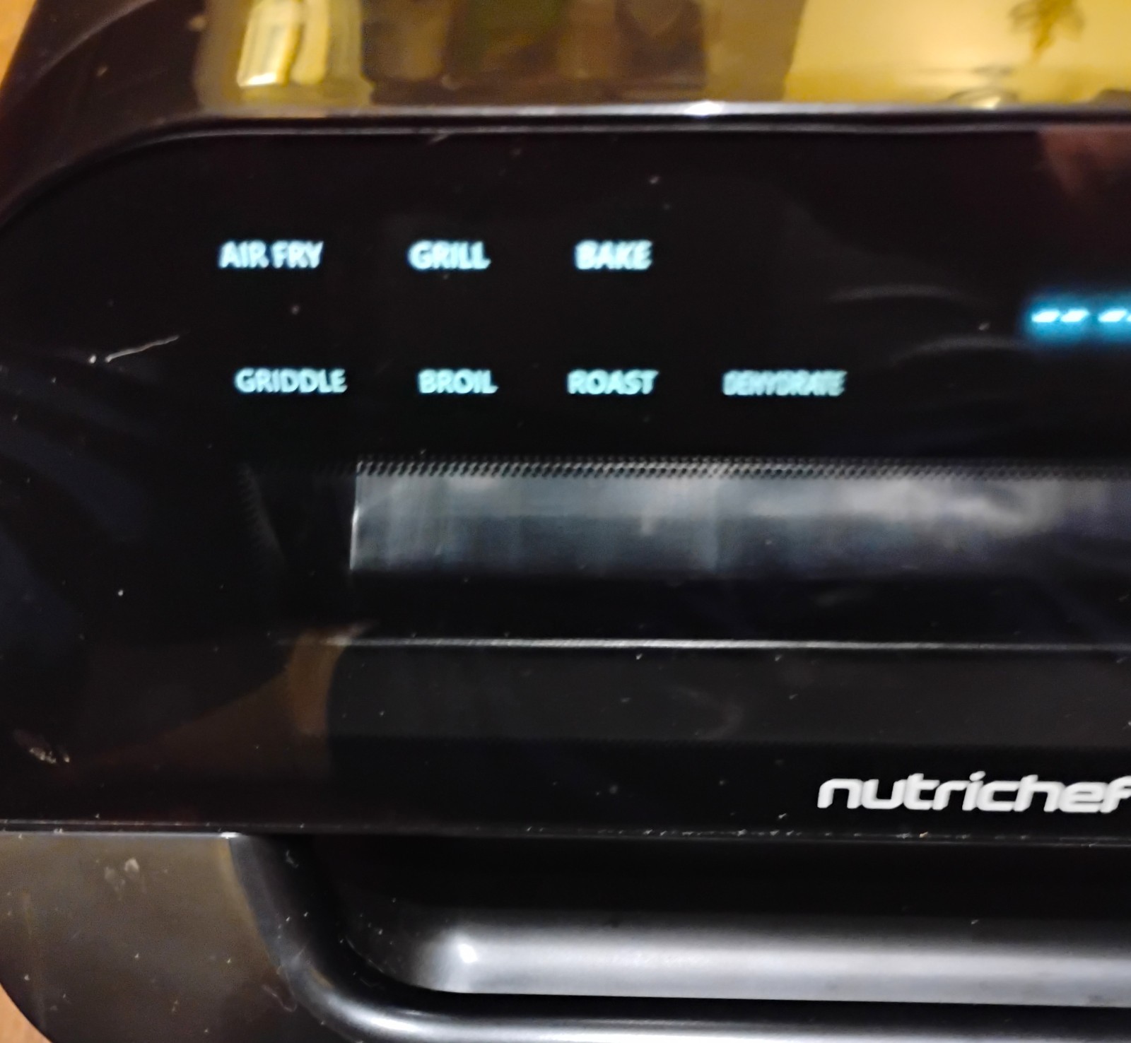 NutriChef Smart Griller w/ Air Frying Combo-Smoke Control System