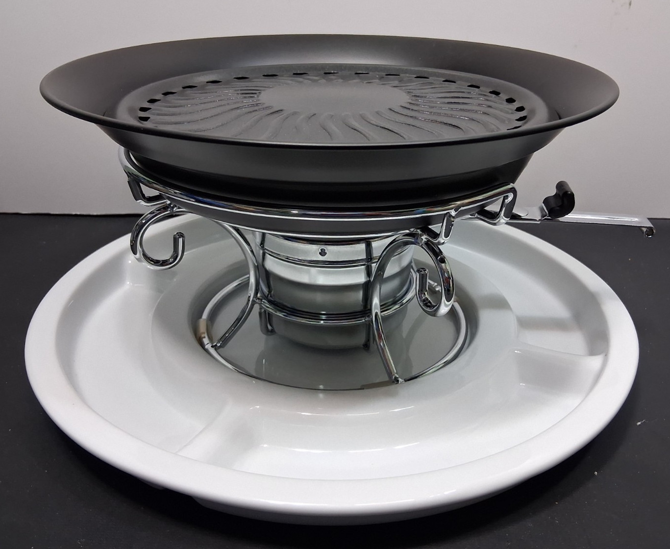 Farberware Smokeless Tabletop Griller Fondue Burner White Crate Barrel Platter