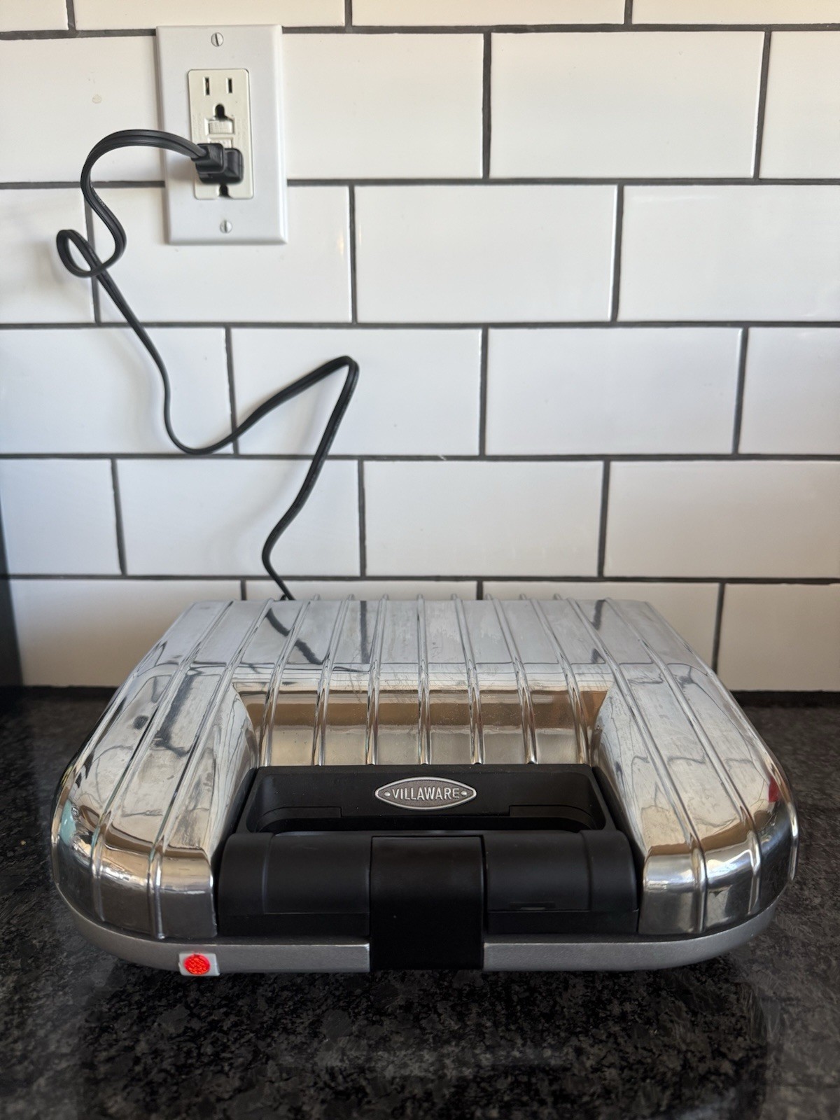 Villaware Uno Croque Monsieur Shell Sandwich Maker Panini Press Model 2070