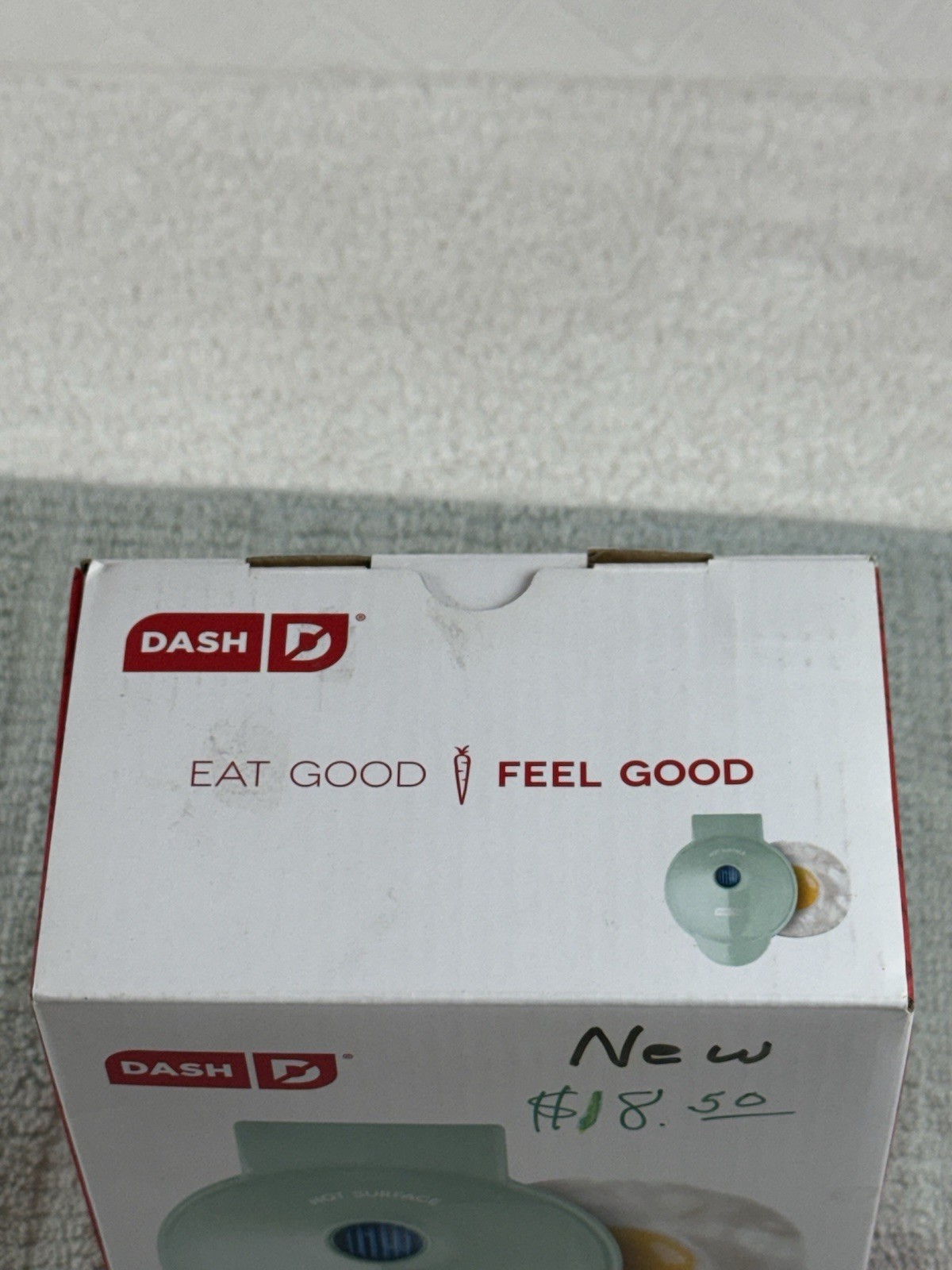 DASH 4″ Mini Maker Electric Griddle Round Nonstick 350 Watts – Eggs Pancakes NOS