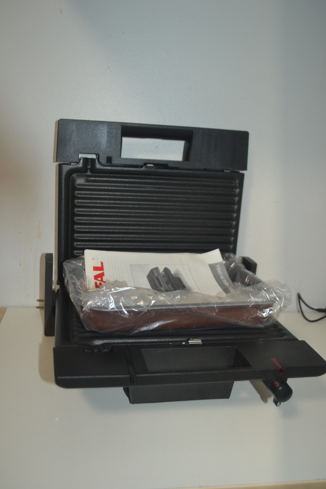 New Old Stock Tefal Express Health Grill ( new open box ) 1308