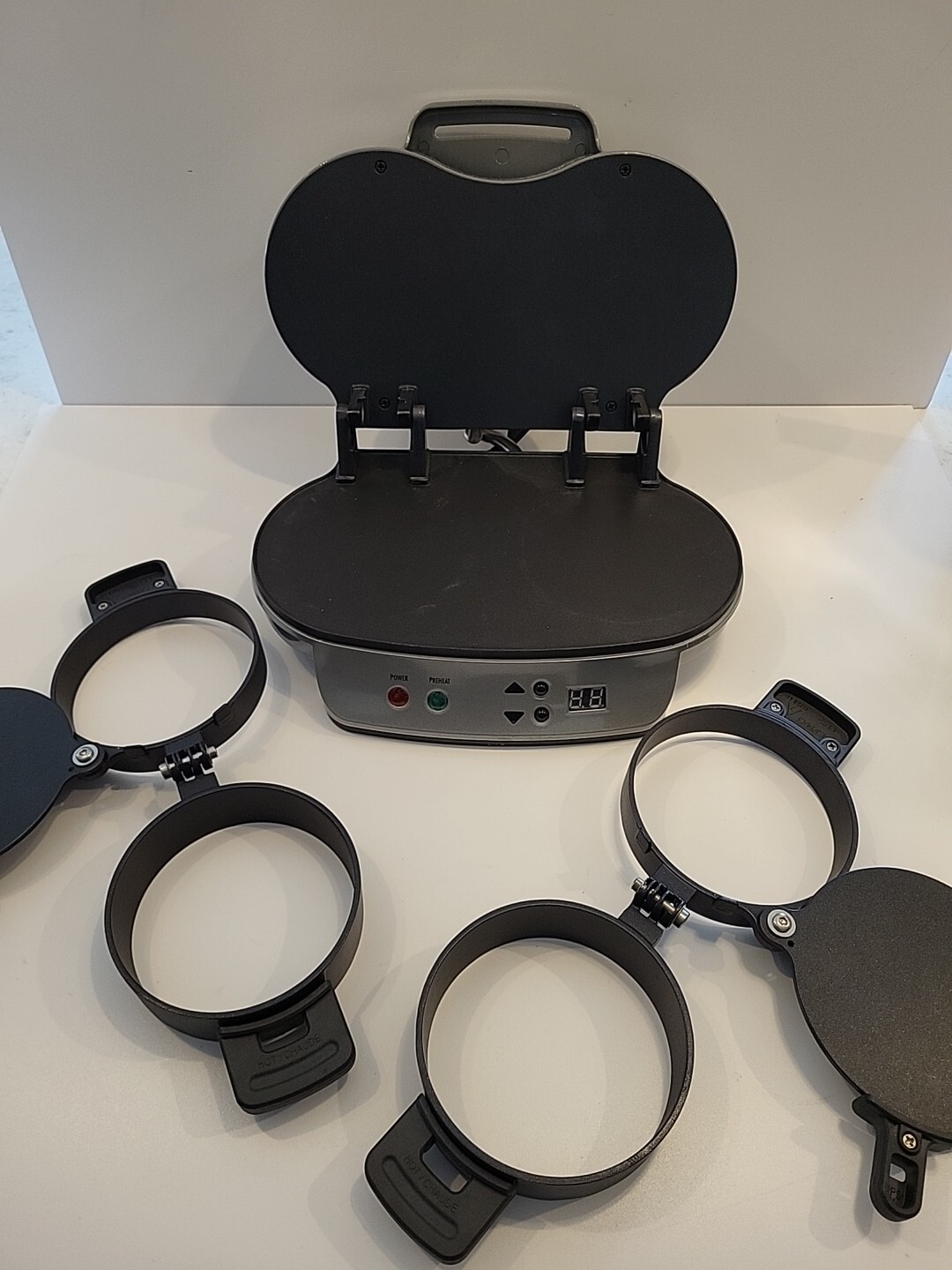 Hamilton Beach Dual Stainless Breakfast Sandwich Maker Model 25490A ST30 Tested