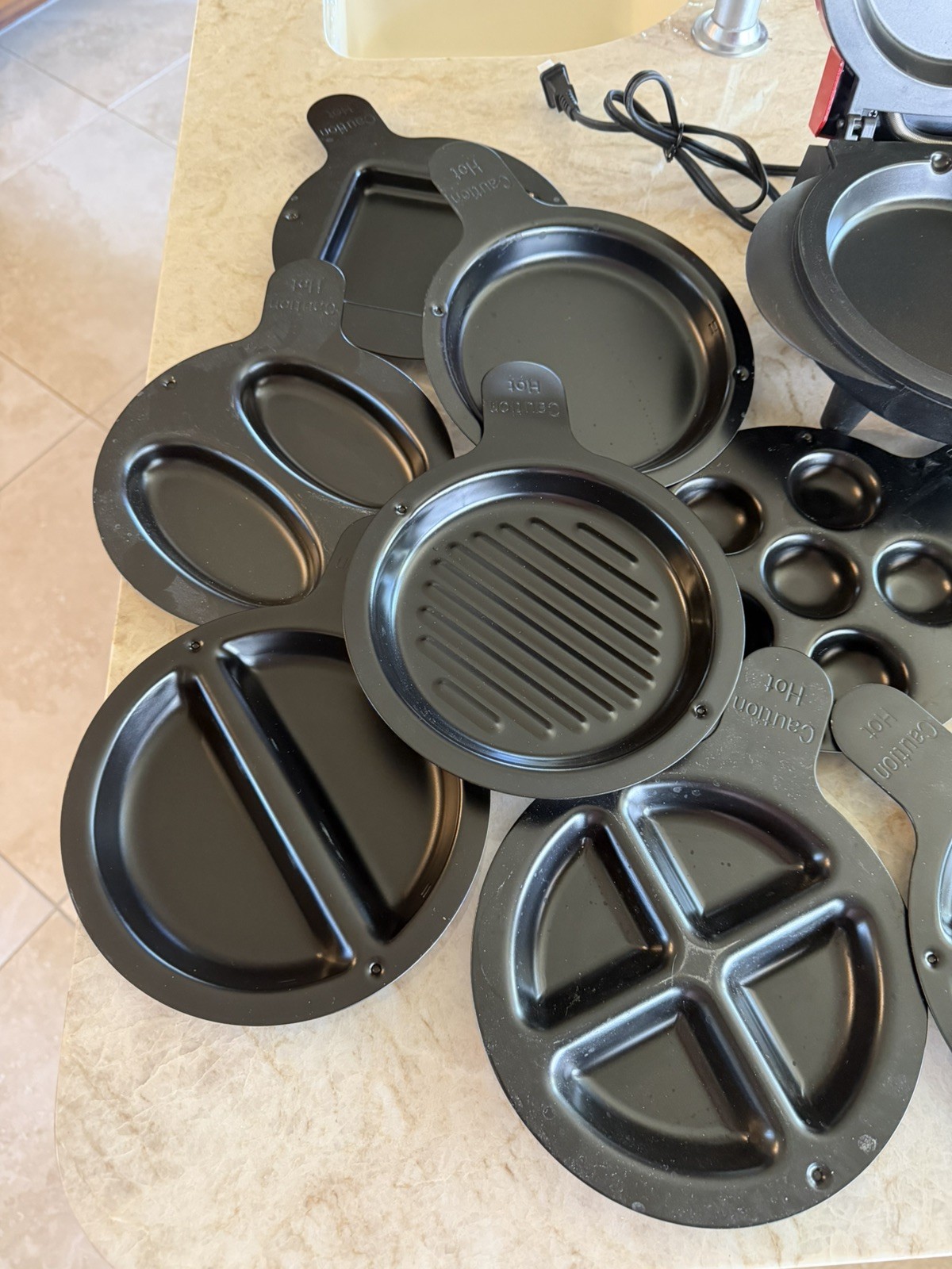 Xpress Redi Set Go Red Cooker (Model 05-53688) NEW NO BOX w 12 Additional Pans!