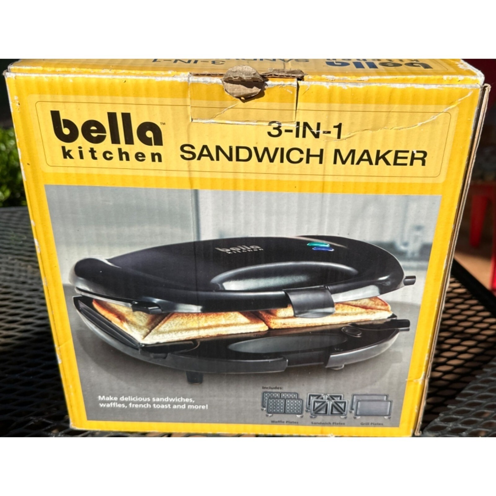 Bella Kitchen/Sensio Inc. 3-IN-1 Sandwich Maker w/Waffle Sandwich Grill Plates