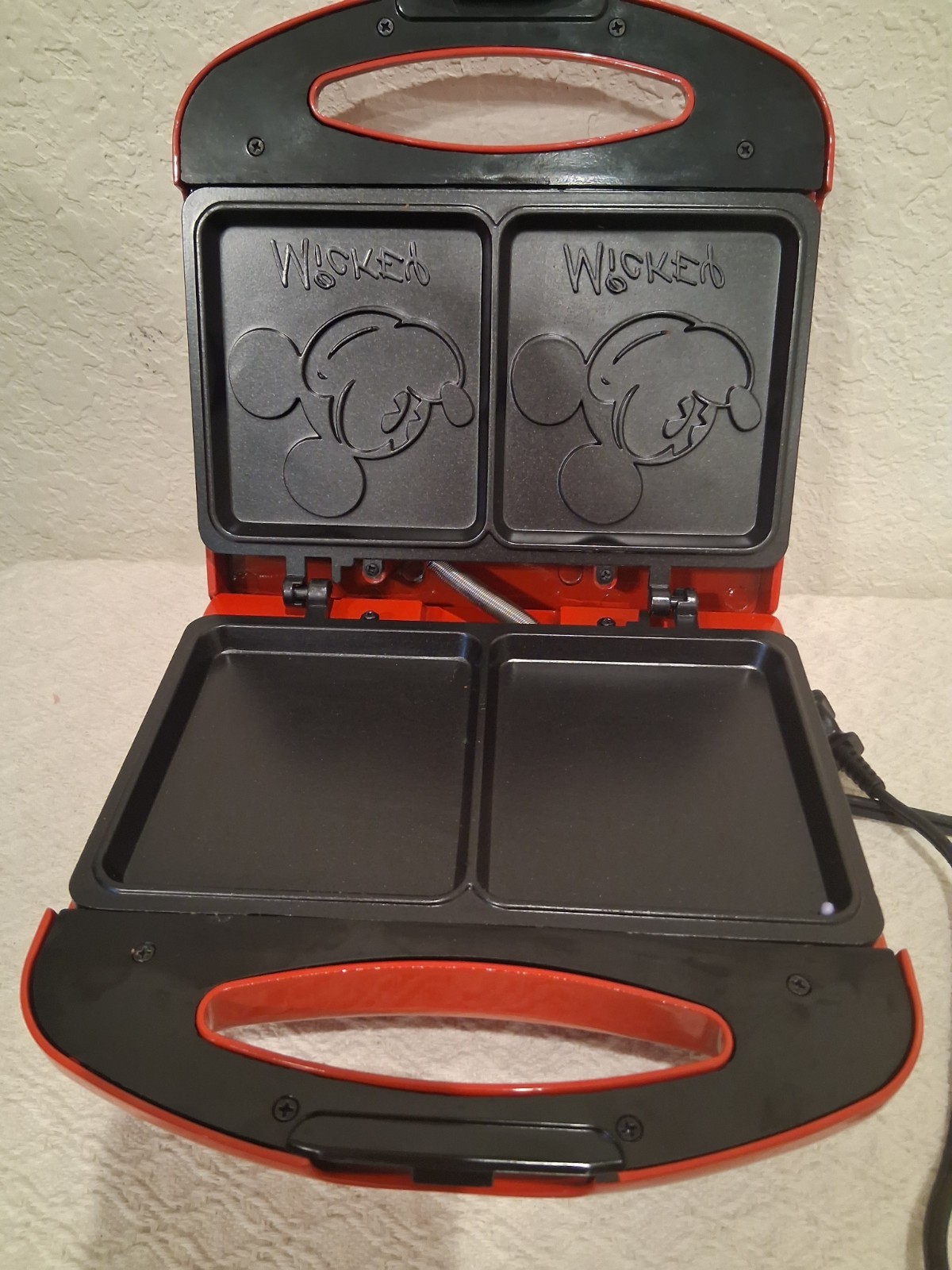 Disney Mickey Mouse French Toast Hot Sandwich Maker DCM-51 600W 120V – 60Hz