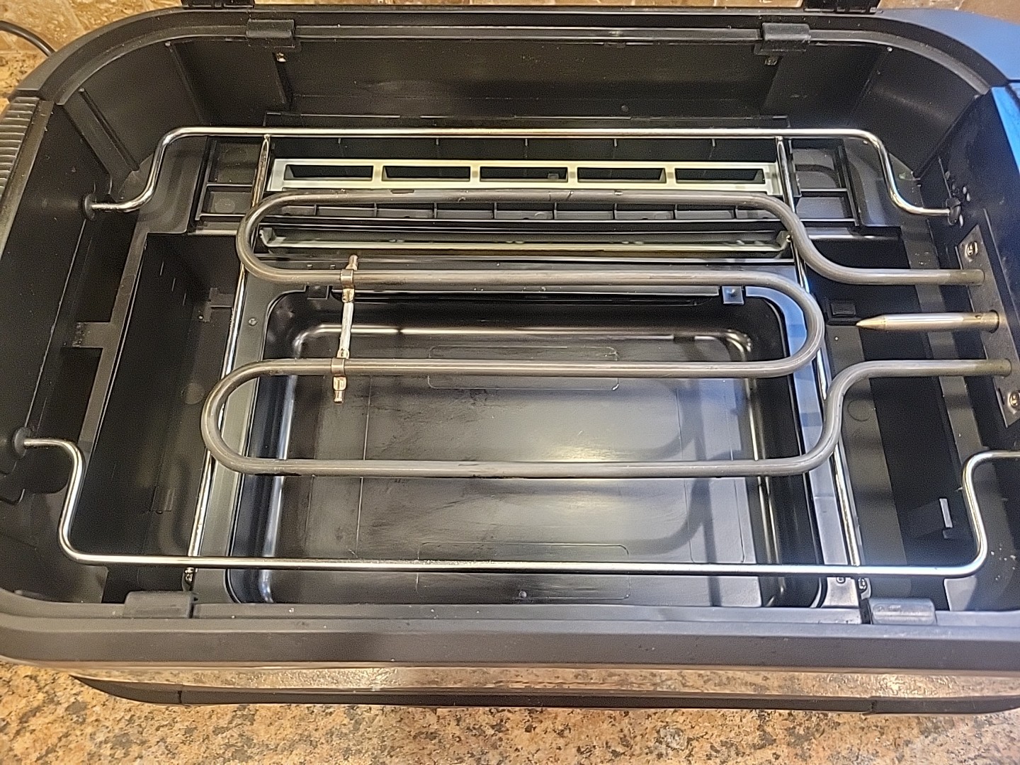 VERY GENTLY USED!! PowerXL Smokeless Grill & Griddle Pans -Black