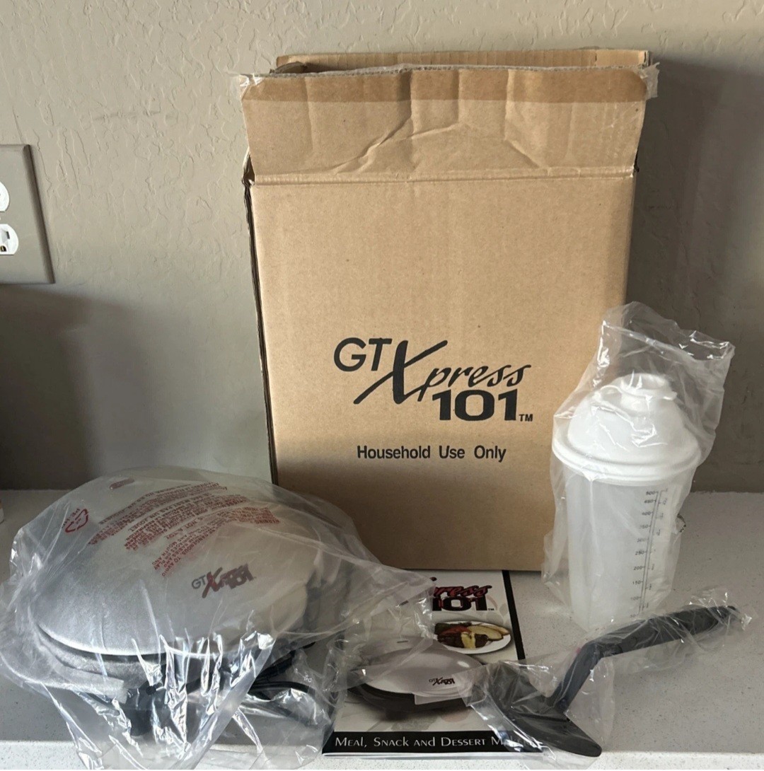 GT Xpress 101 Kitchen Countertop Appliance Grill, Sandwich, & Omelet Maker New!