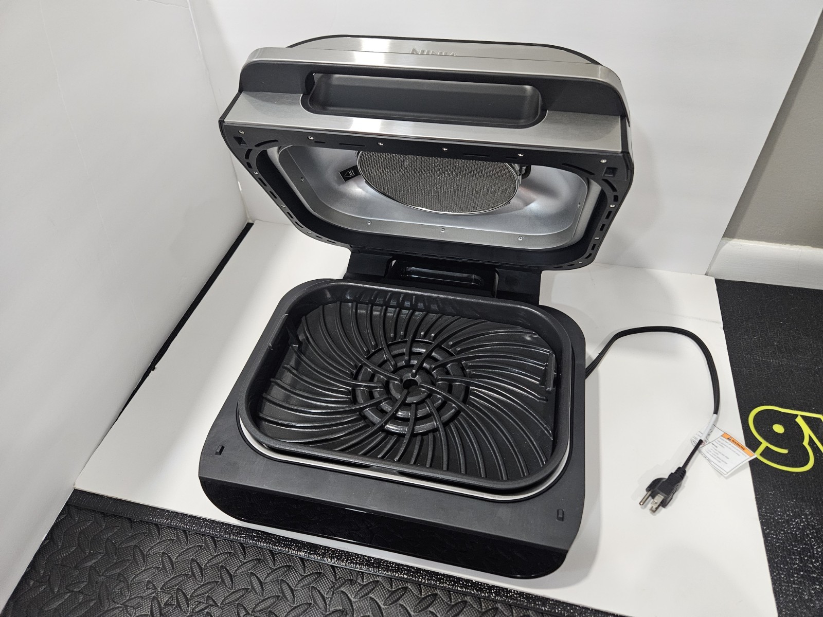 Ninja Foodi Smart XL Grill FG551 S5 Indoor Electric Non-Stick 1760W + Basket