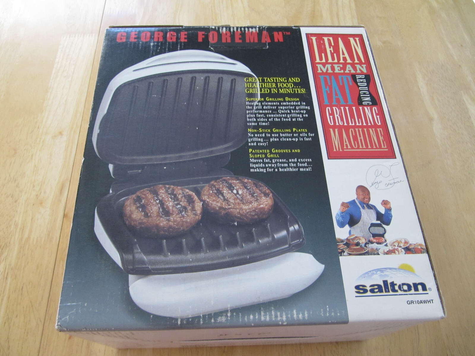 George Foreman Grill, Salton GR10AWHT, New in Box, Nerev Used, White