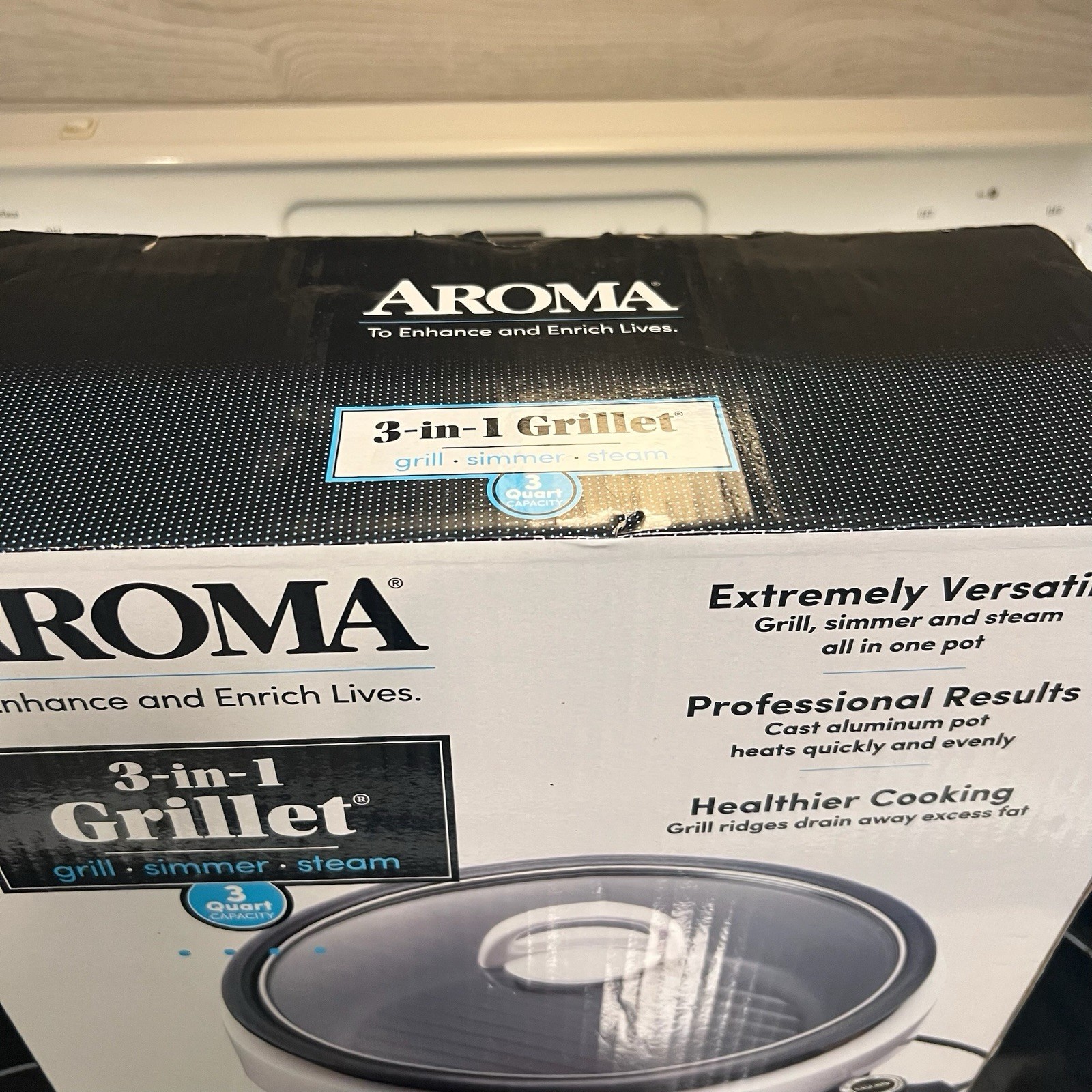 Aroma 3-Qt. 3-In-1 Grillet, White, New Open Box