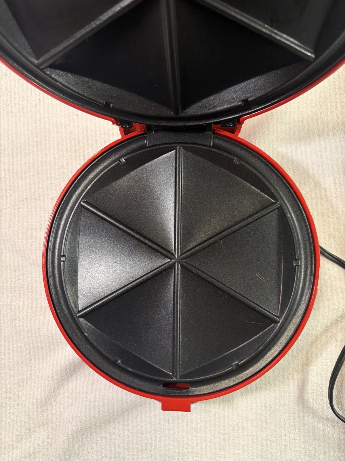 Elite Gourmet Eqd-413 Electric Non-stick 8″ Quesadilla Maker, Easy-sli Tested