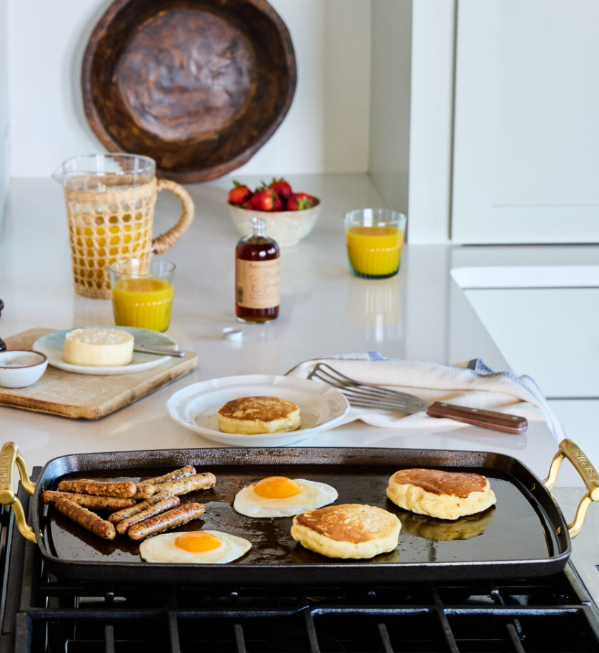 Smithey Seasoned Cast Iron Double Burner Griddle
