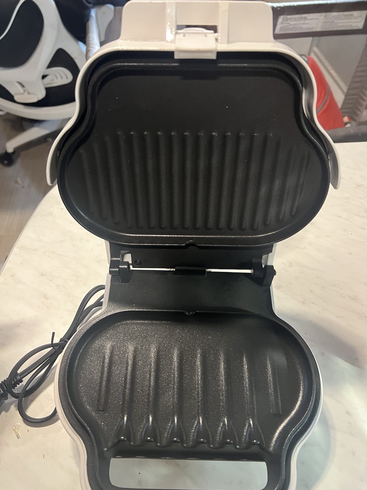 George Foreman GR10WHT Electric Grill White Non-Stick Easy Clean Drip Tray