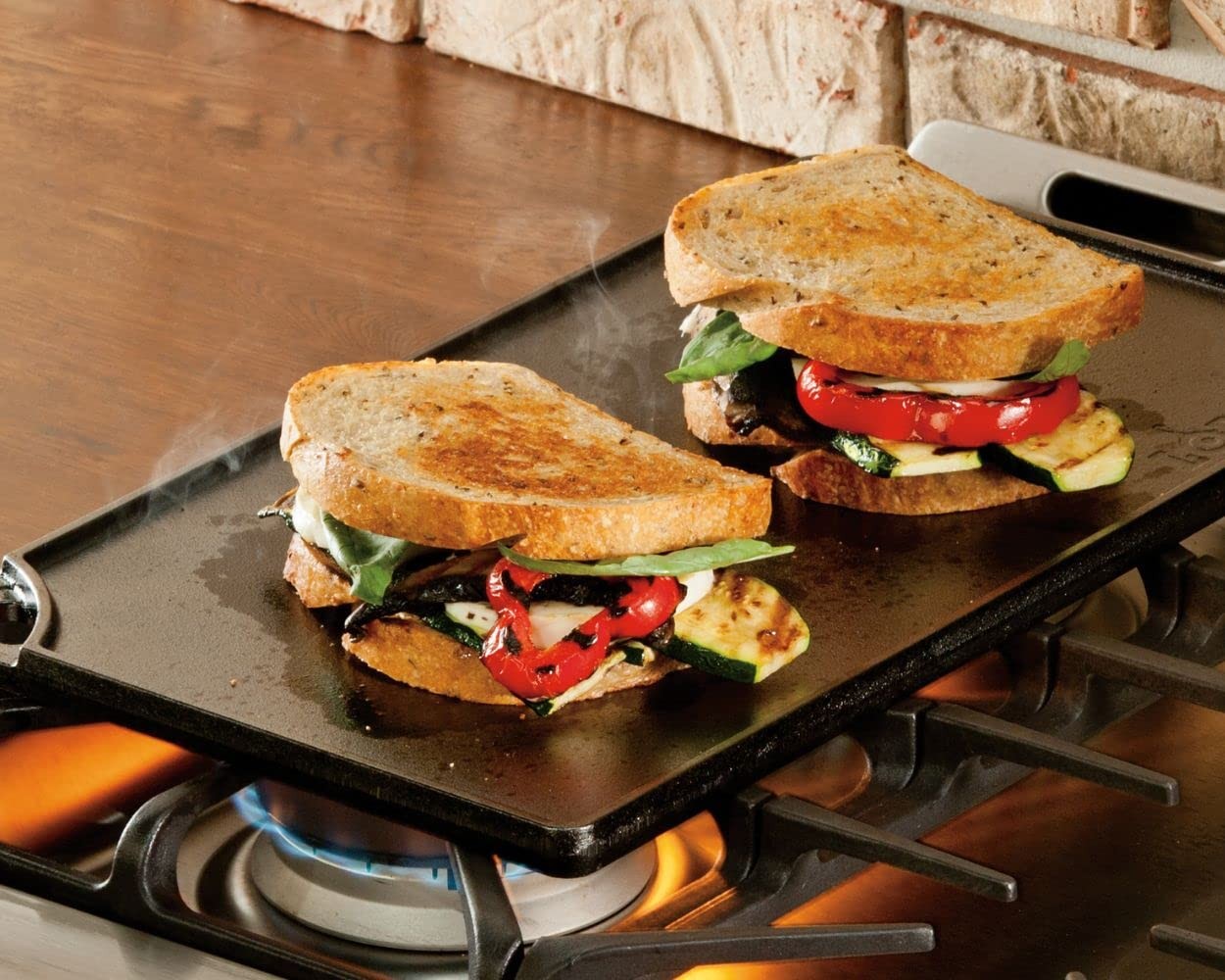 Lodge Double Play Reversible Cast Iron 16.8″ x 9.5″ x 0.6″, Black