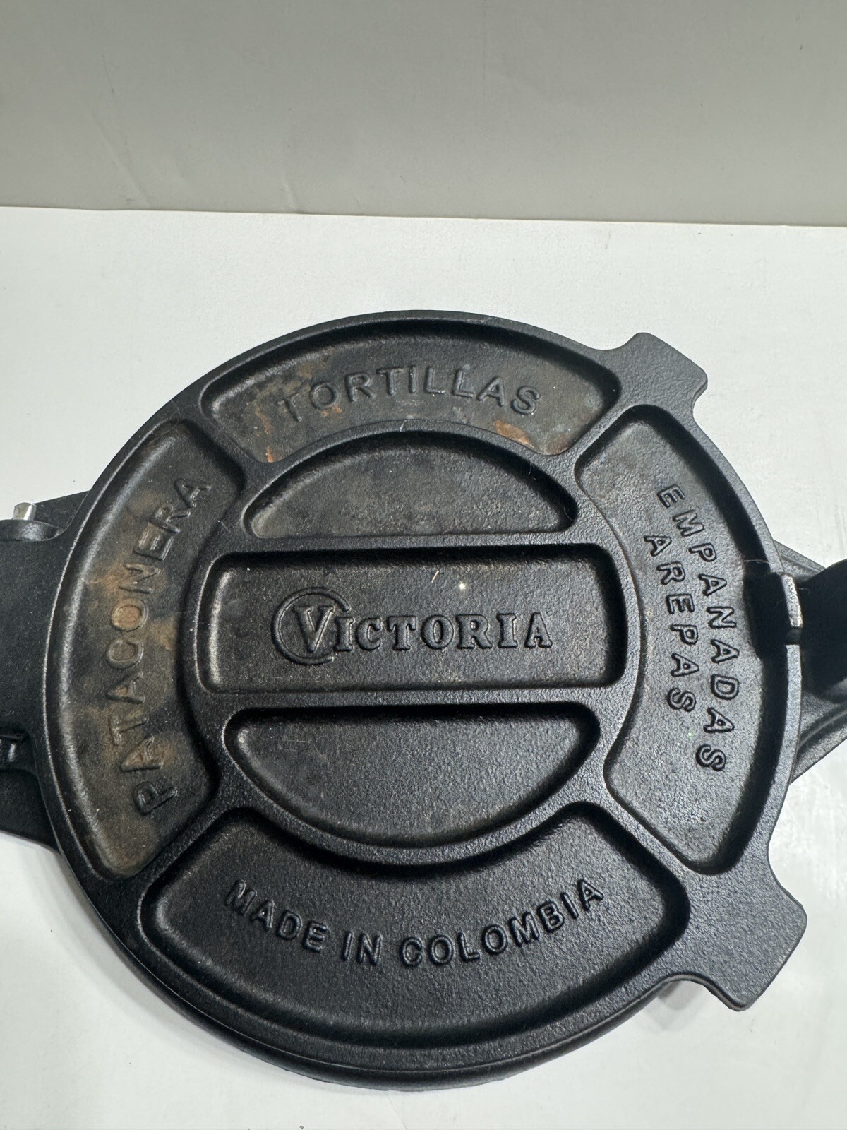 Victoria Cast Iron Tortilla Empanadas Arepas Pataconera Maker Pan Columbia