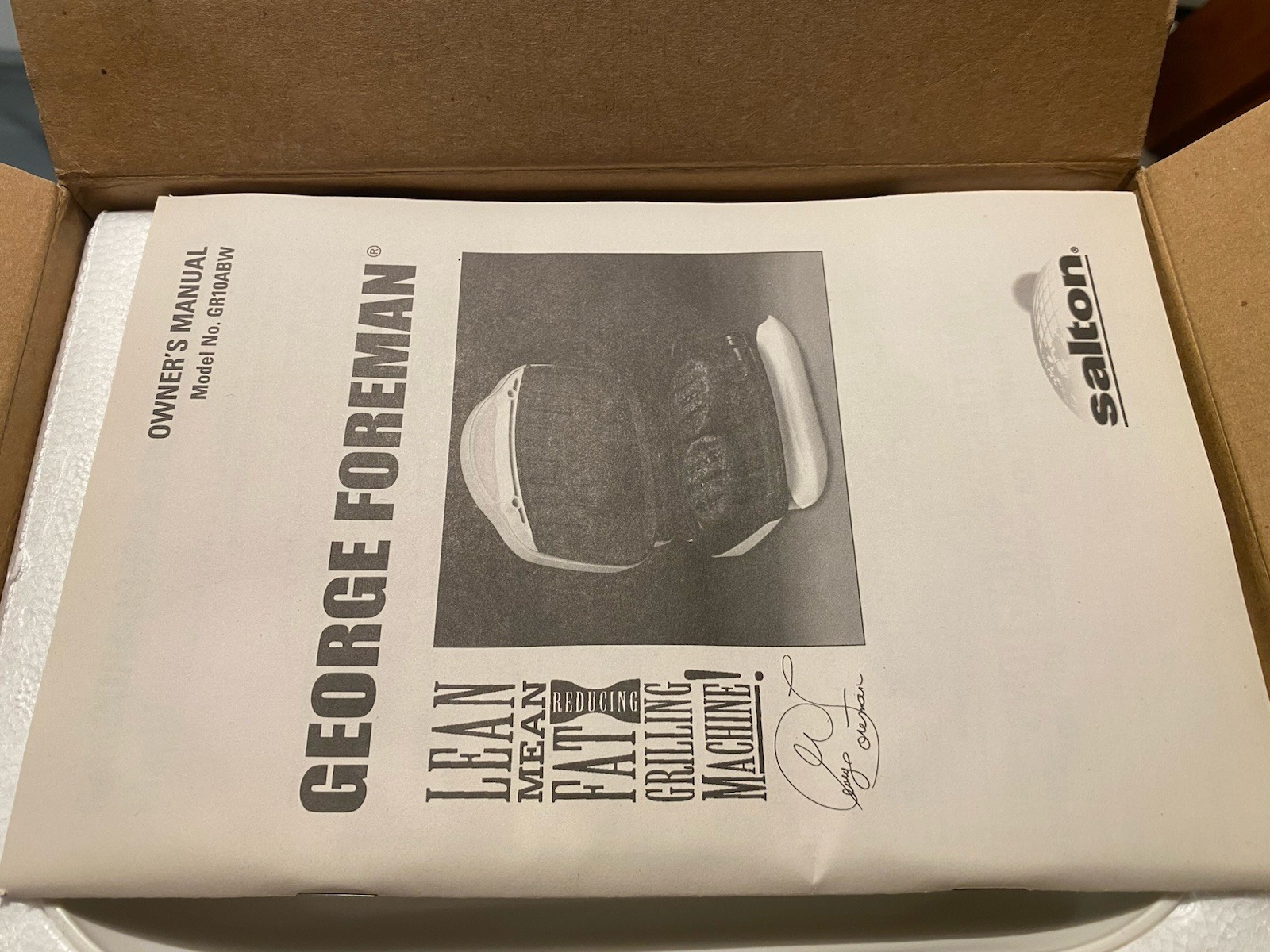 New George Foreman Grill In Grilling Colors Blue Salton GR10ABW Champ Size NOS