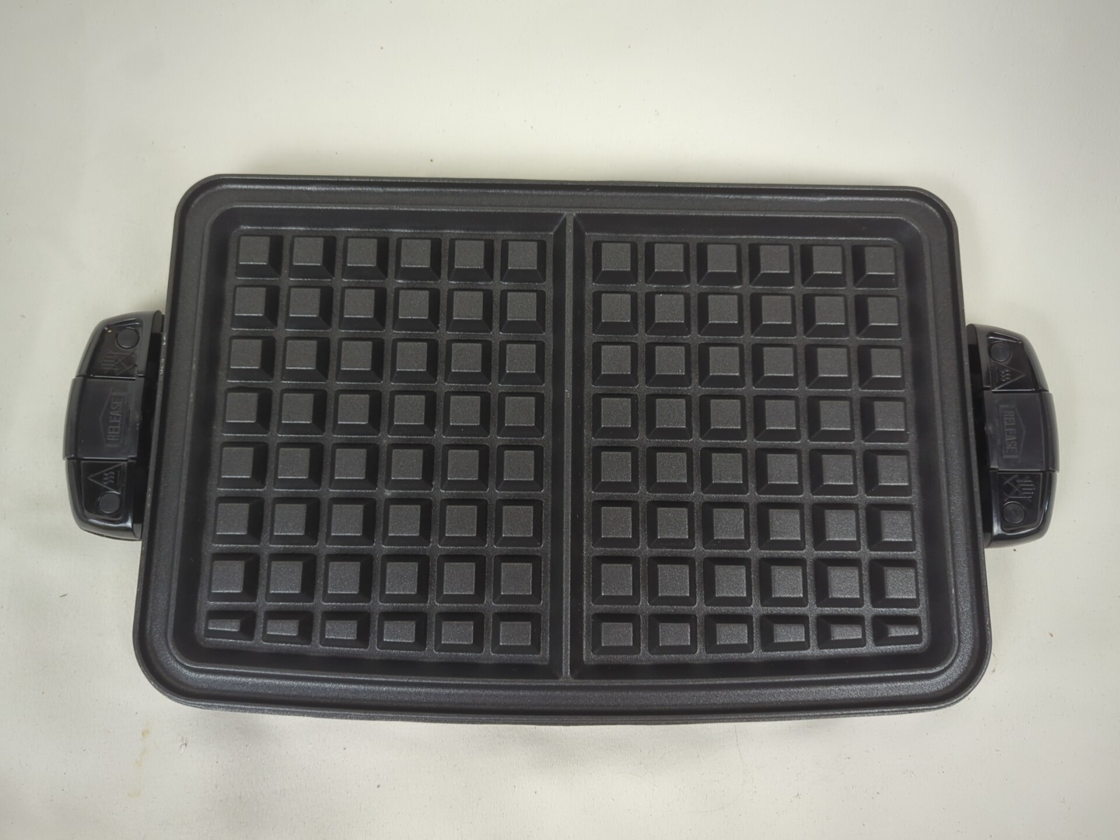 George Foreman EVOLVE WAFFLE Plates Model TSK-2610 Replacement Grill Set