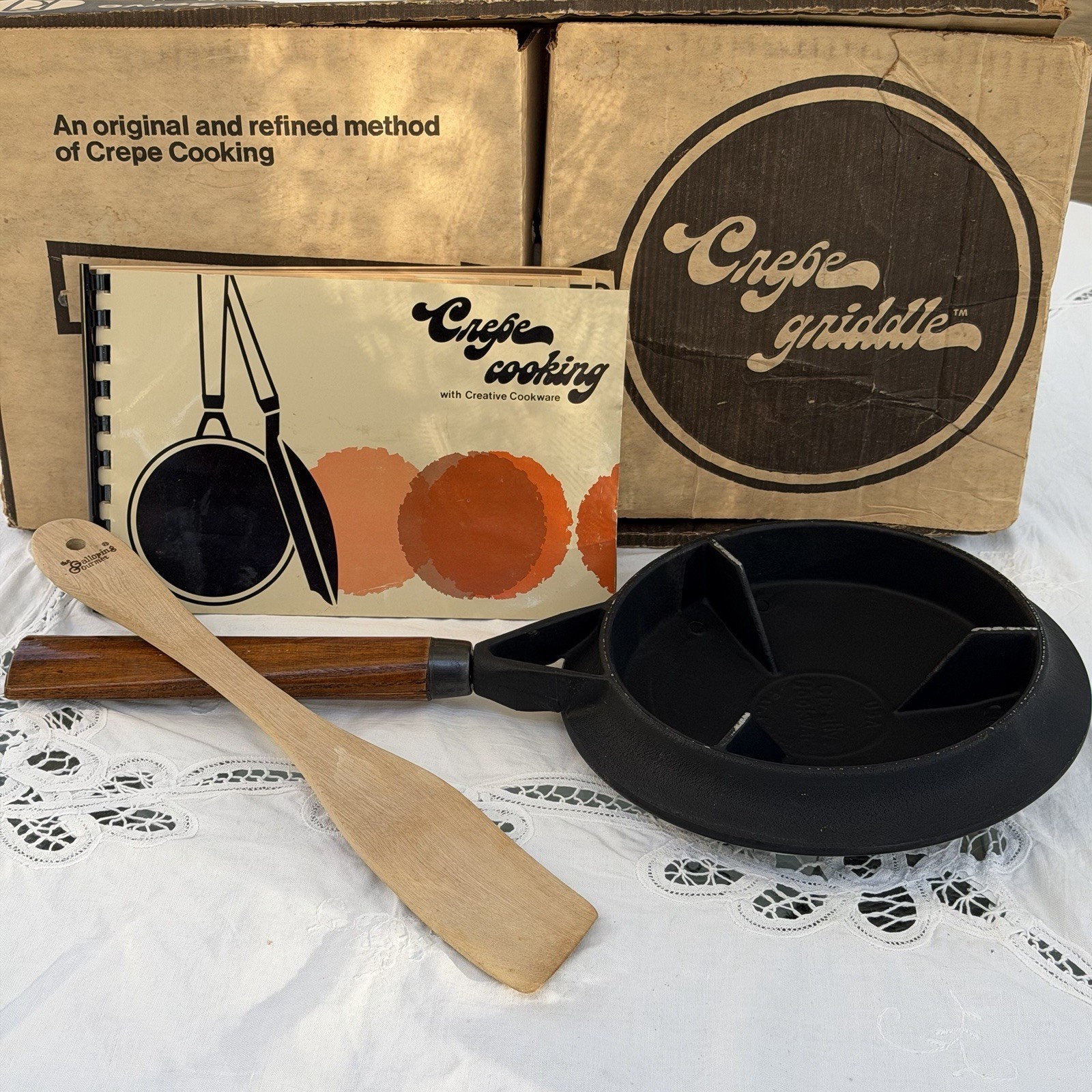 Vintage Creative Cookware Crepe Griddle Pan Set Cook Book / Wood Spreader/ Box