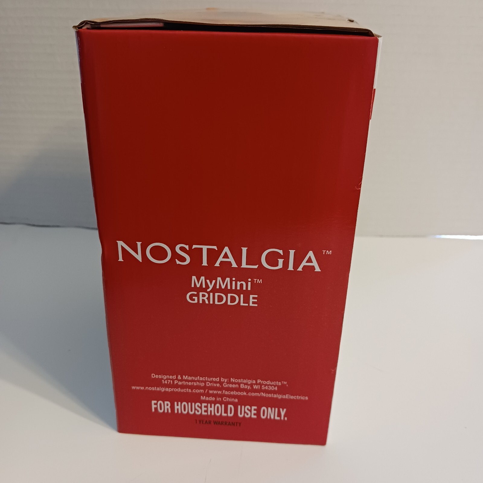 Nostalgia My Mini Griddle 5″ Nonstick Cooking Surface Wipes Clean Compact Red
