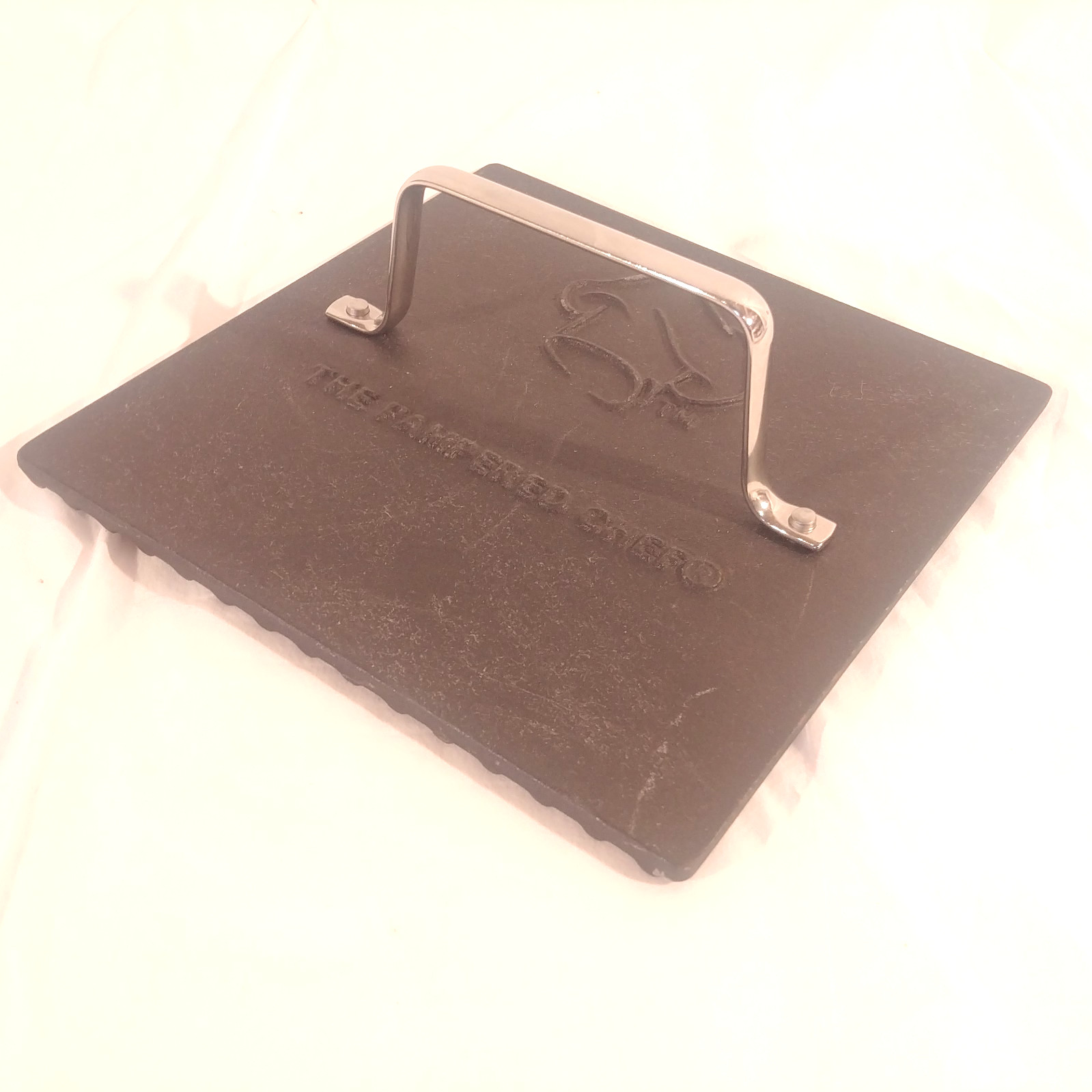 Pampered Chef Bacon Burger Or Grill Press #2875 Cast Iron 8.5″ x 8.5
