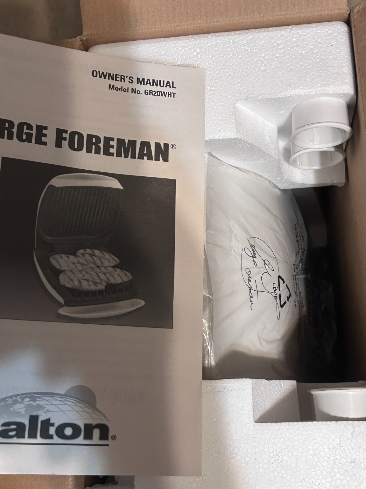 George Foreman Lean Mean Fat Reducing Grilling Machine XL Family GR20TMR White