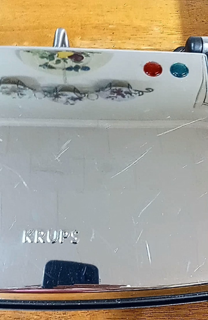 KRUPS Universal Grill, Panini Maker, Sandwich Press (Type FDE3)