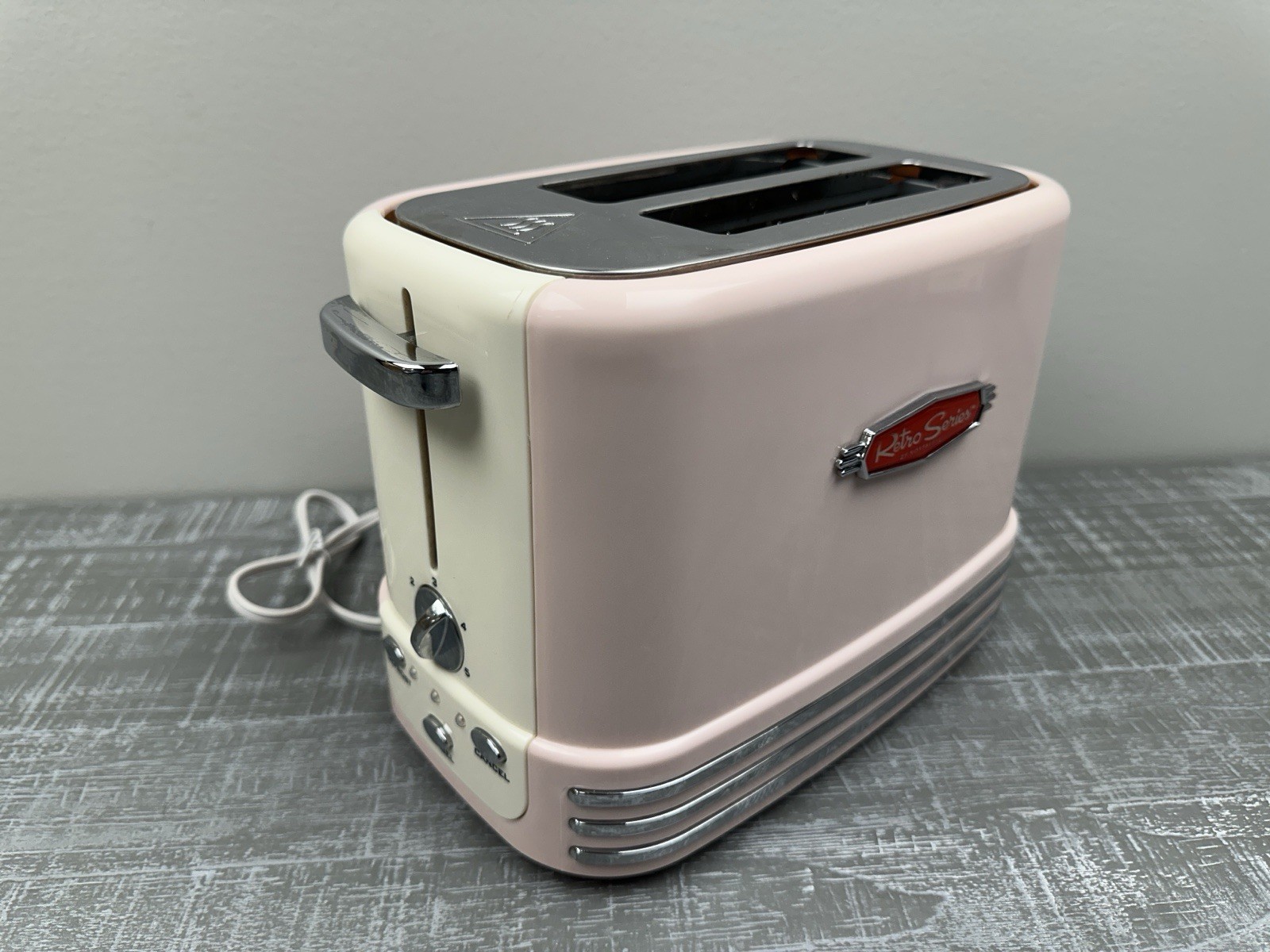 Nostalgia Retro Series 2-Slice Toaster – Pink – with Crumb Tray, Cord Storage