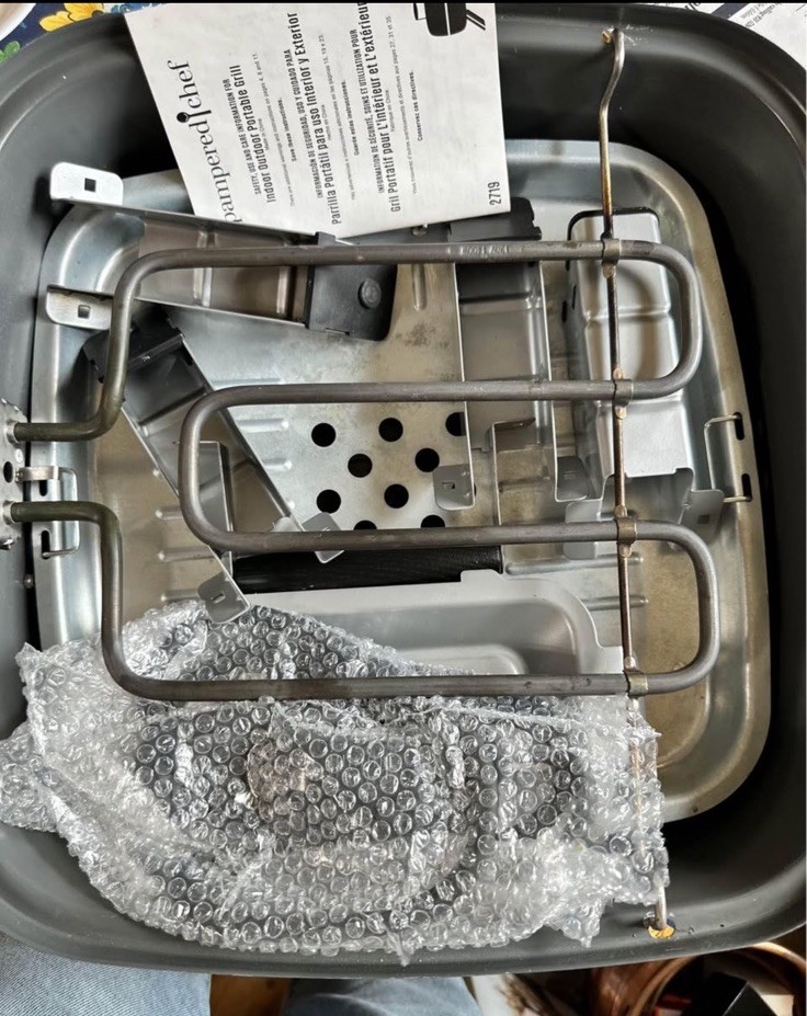 New Pampered Chef Portable Indoor Outdoor 2 in 1 Electric Grill #2719 – New