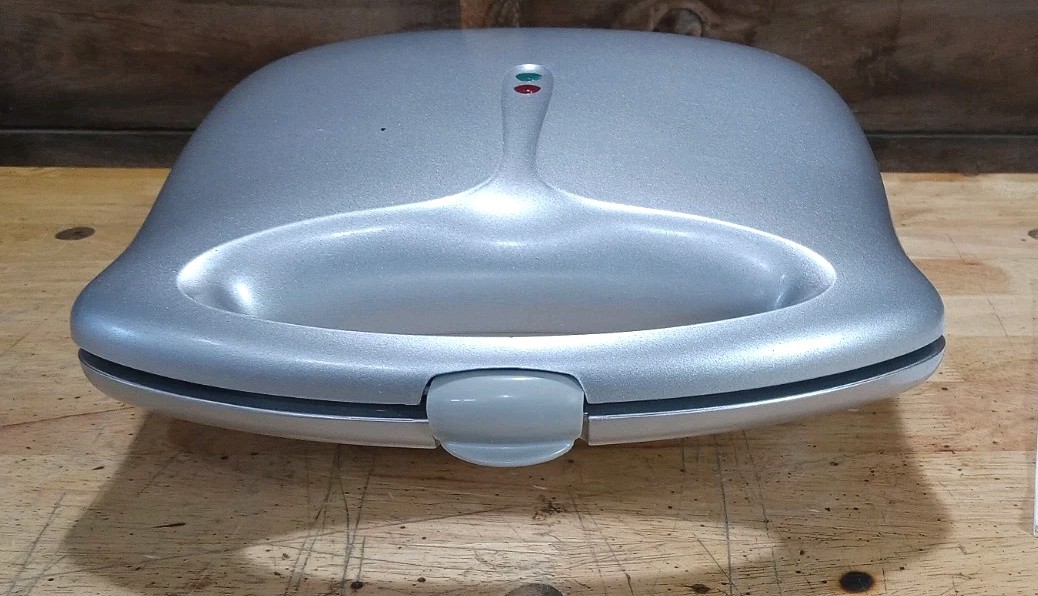 Toastmaster Pancake Maker Silver Tested & Works Breakfast *Read Description*