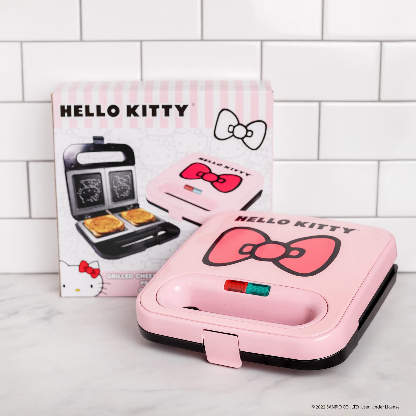 Uncanny Brands Hello Kitty Grilled Cheese Maker- Panini Press and Compact Ind…