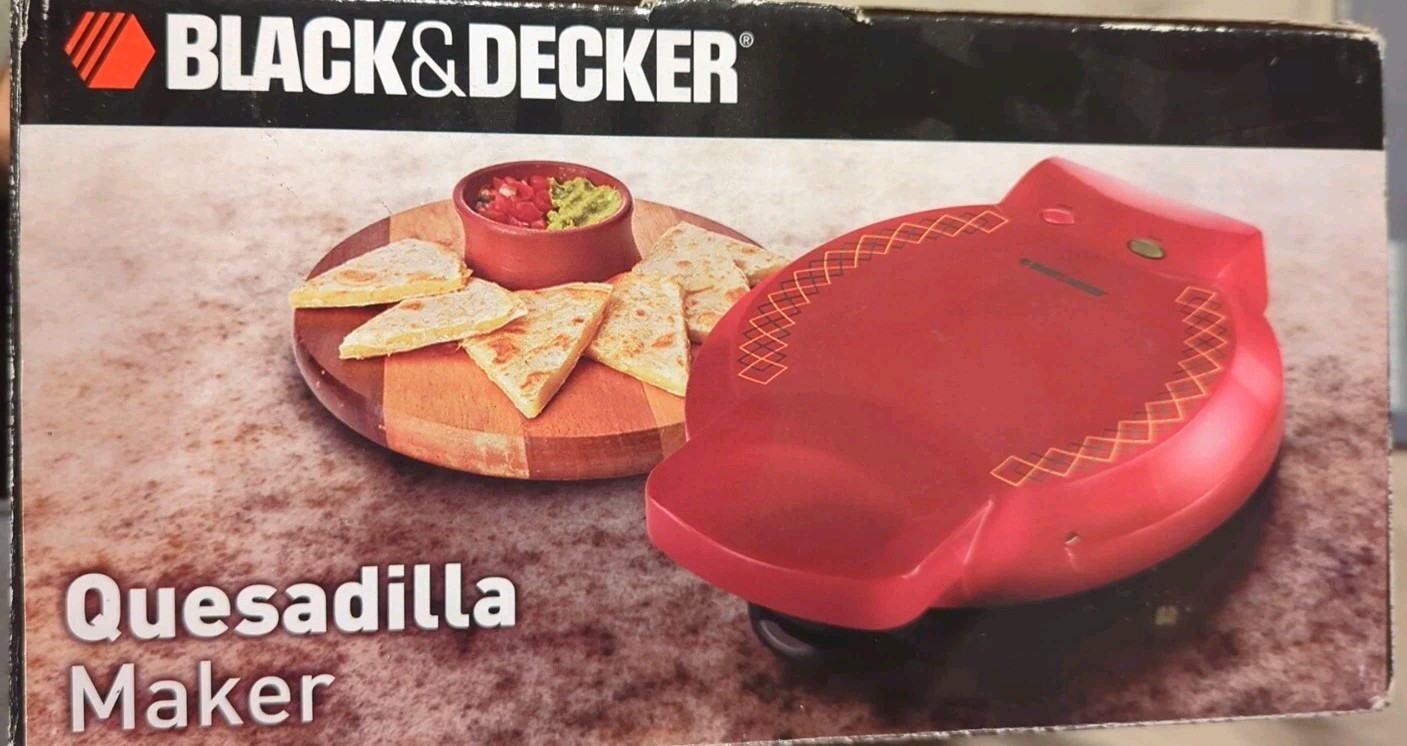 BLACK & DECKER QUESADILLA MAKER 8″ w/DEEP DISH POCKETS (QM1088) **WORN BOX NEW**